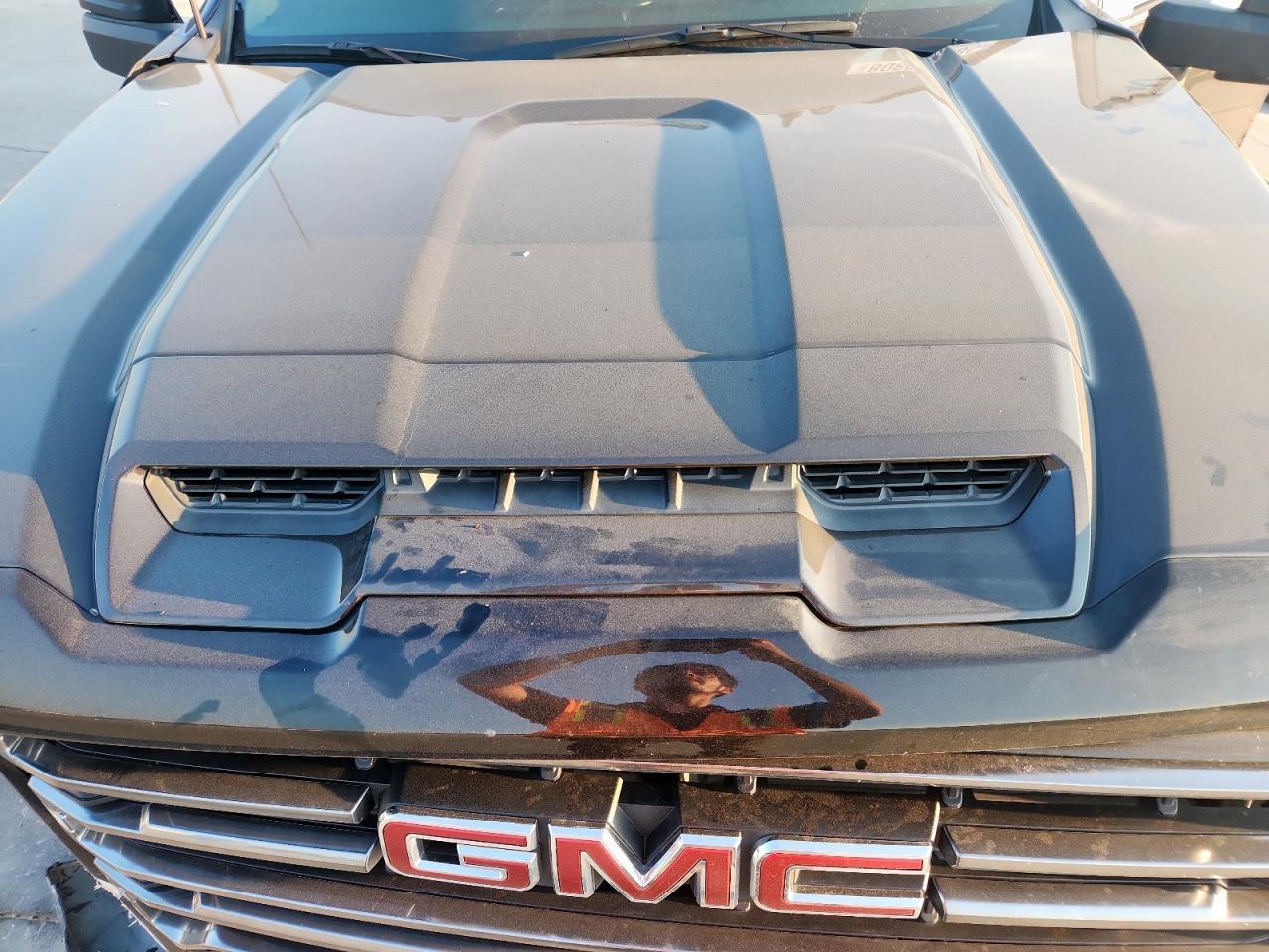 2020 GMC Sierra