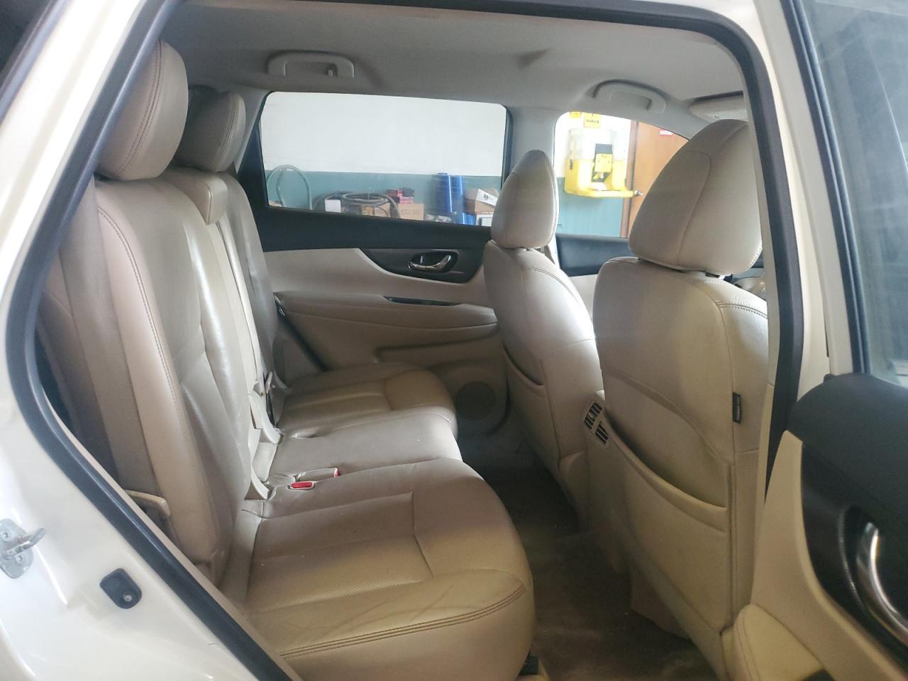 2015 NISSAN ROGUE