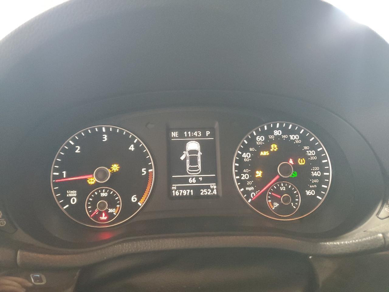 2015 VOLKSWAGEN Passat