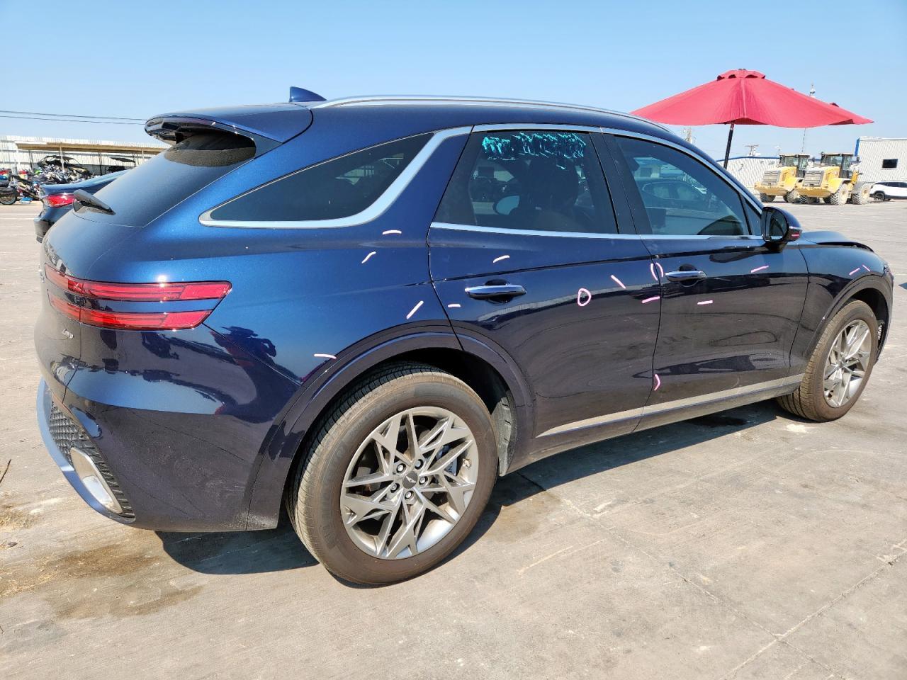 2025 GENESIS GV70
