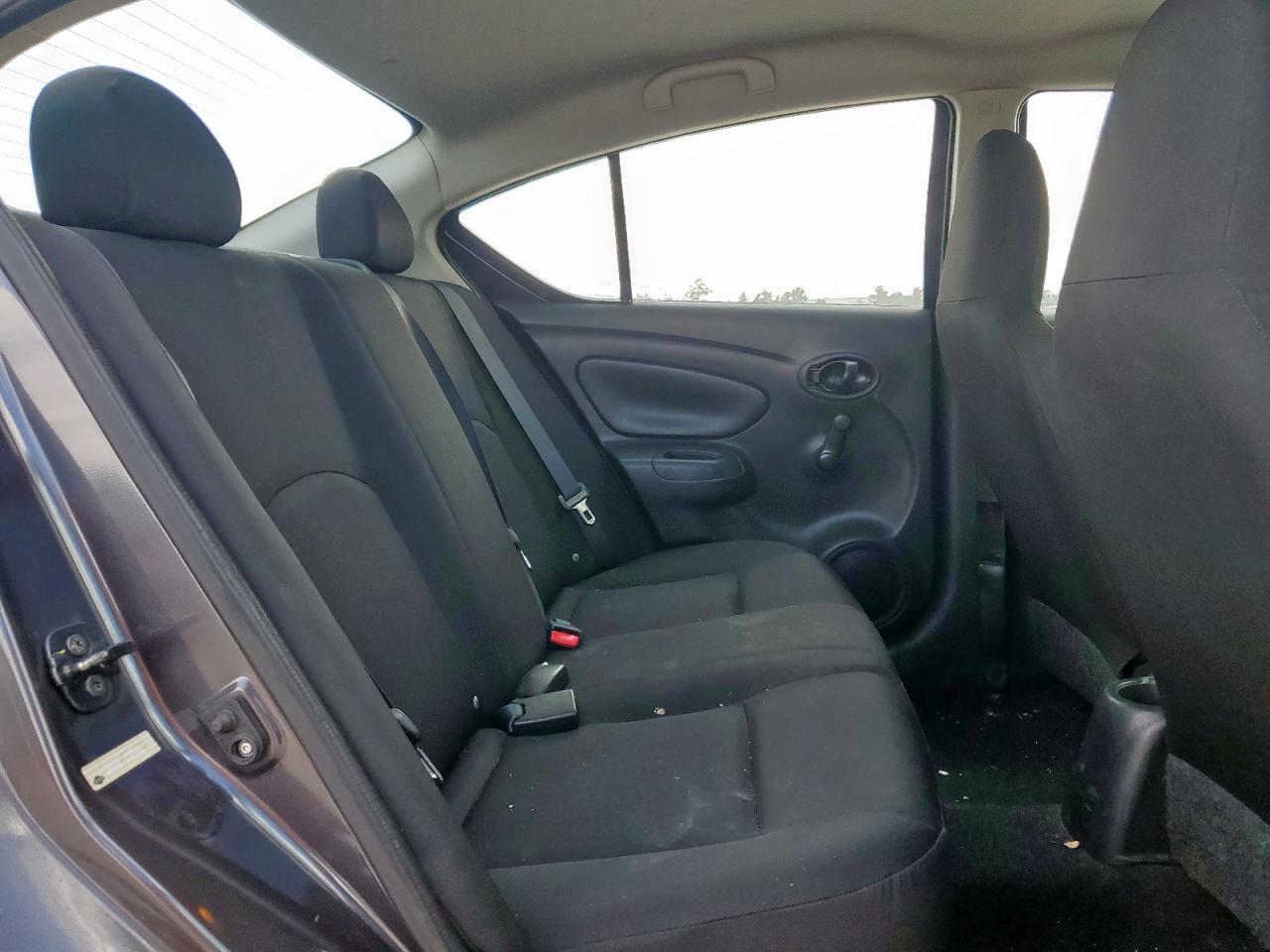 2015 NISSAN VERSA