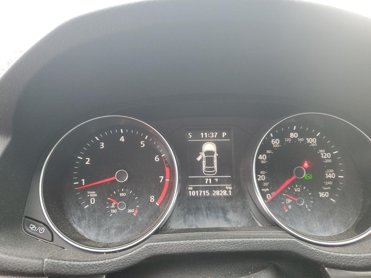 2016 VOLKSWAGEN Passat