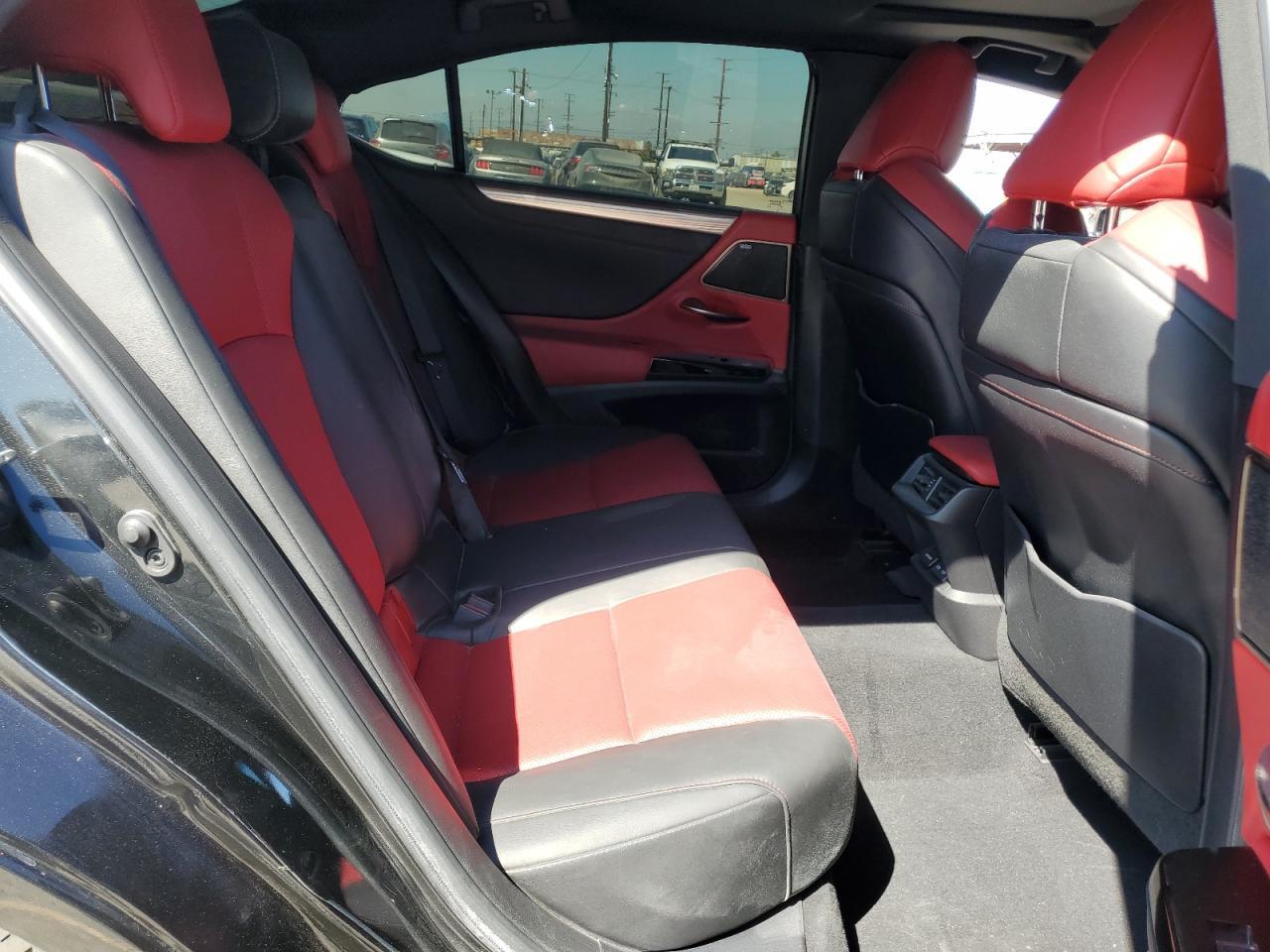 2022 LEXUS Es
