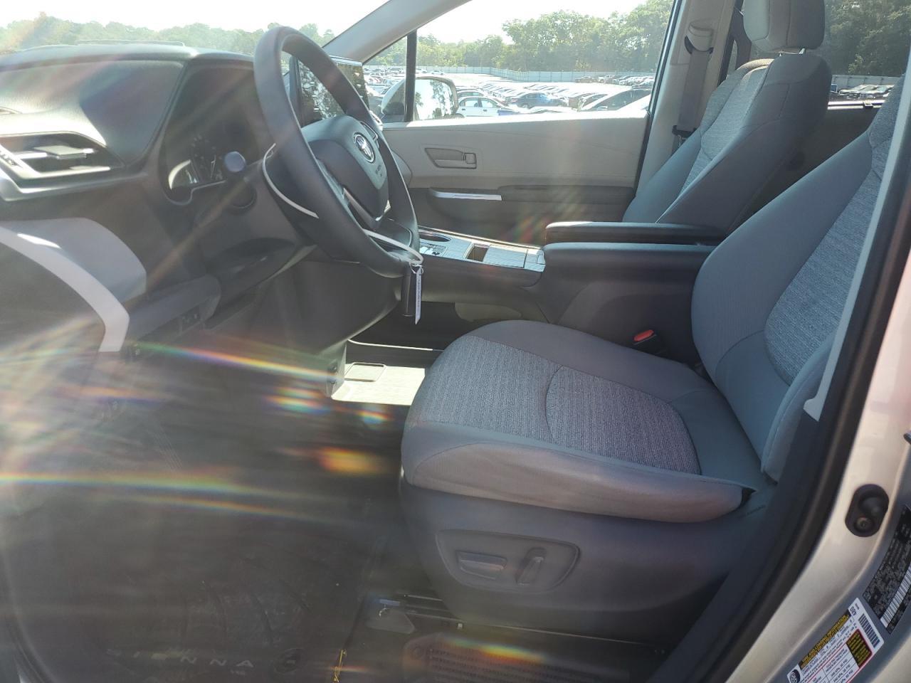2021 TOYOTA SIENNA