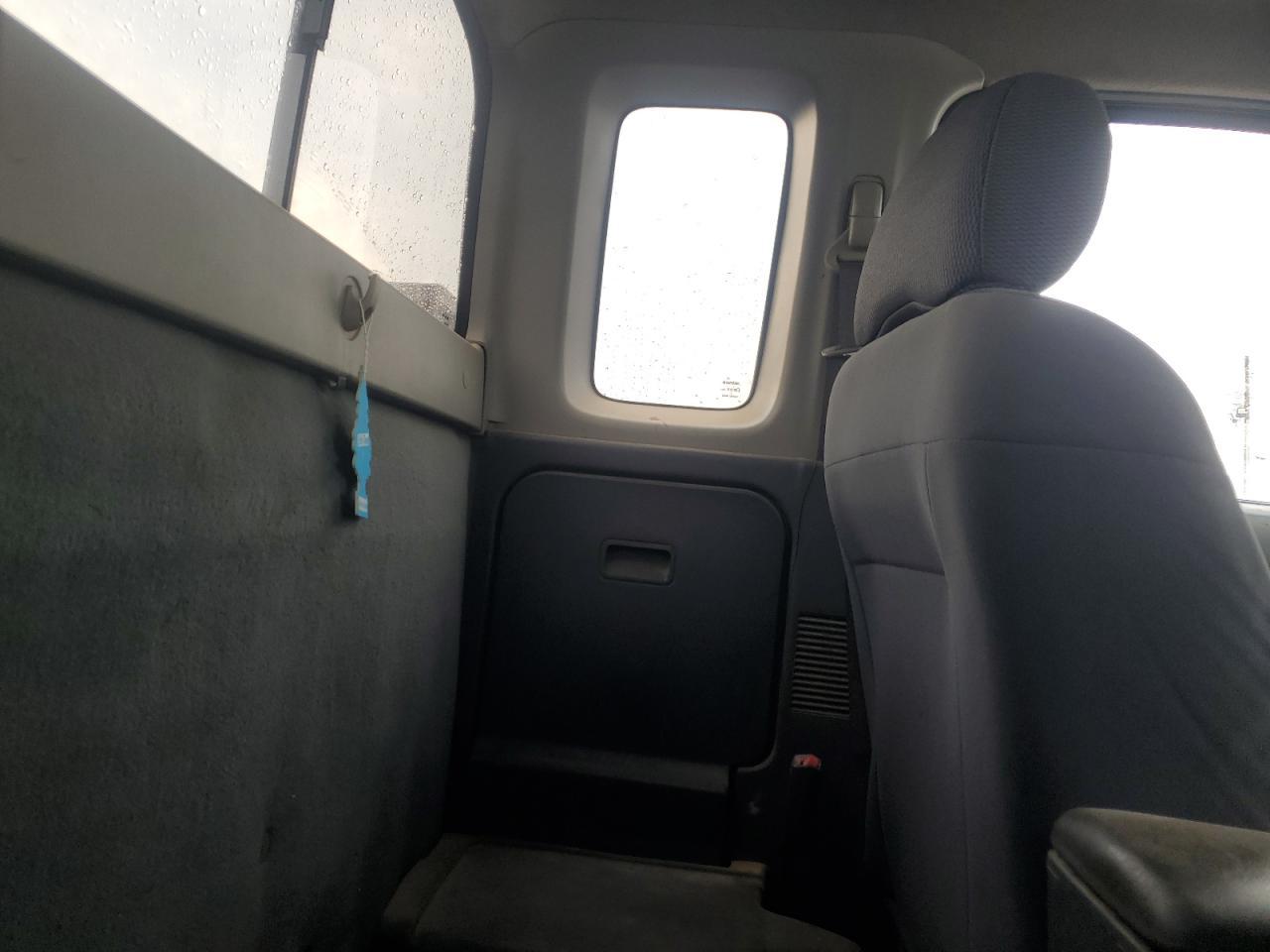 2002 NISSAN Frontier