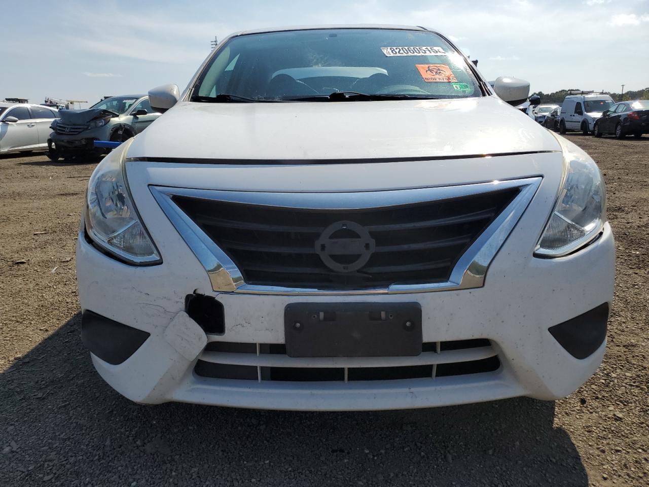 2016 NISSAN VERSA