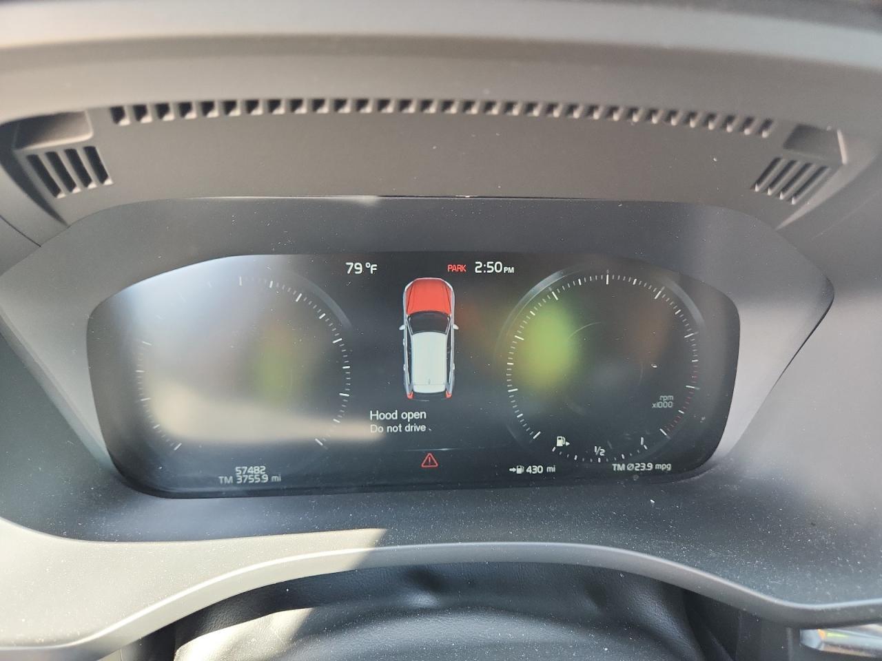 2021 VOLVO XC60