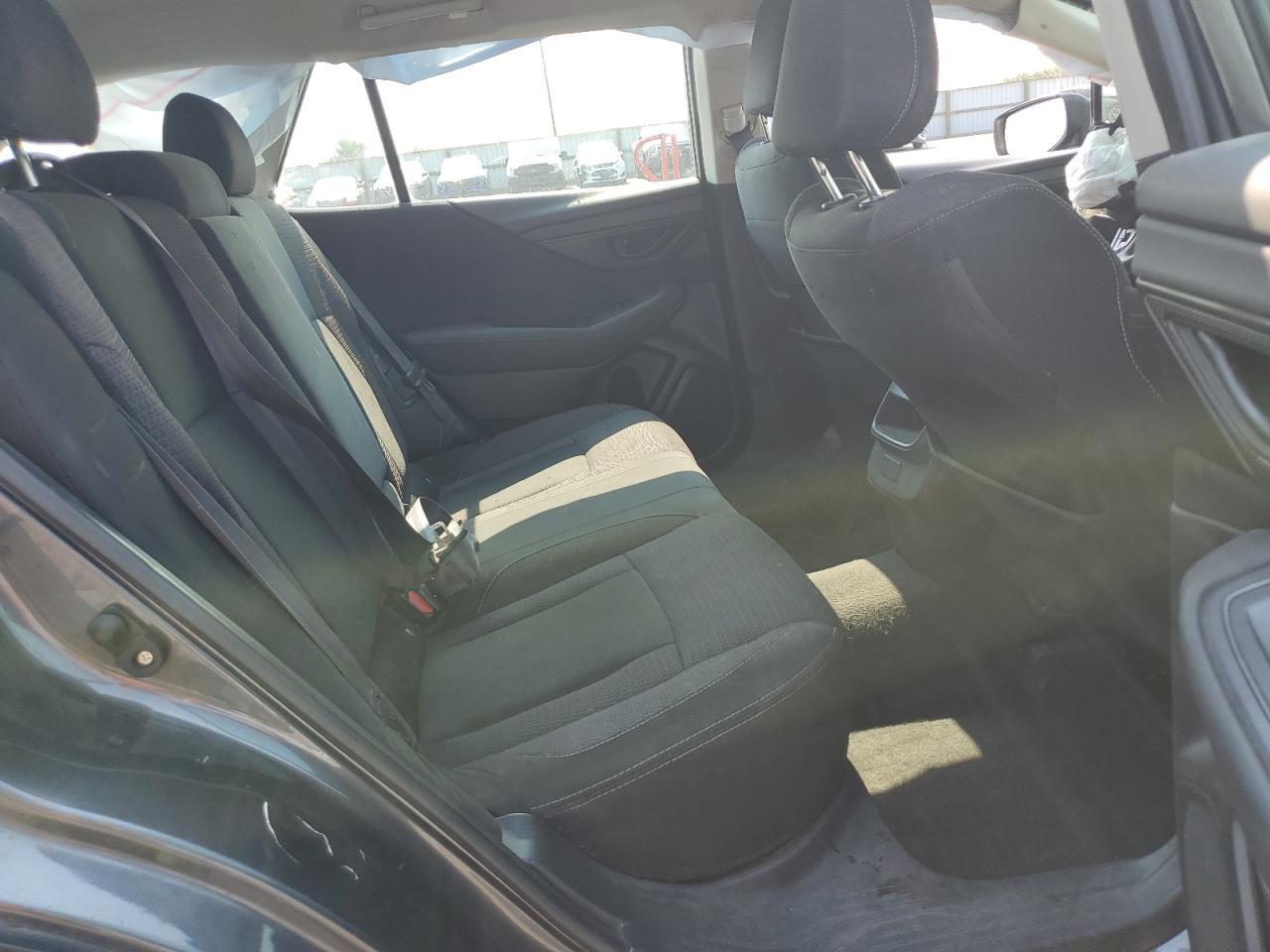 2020 SUBARU Outback