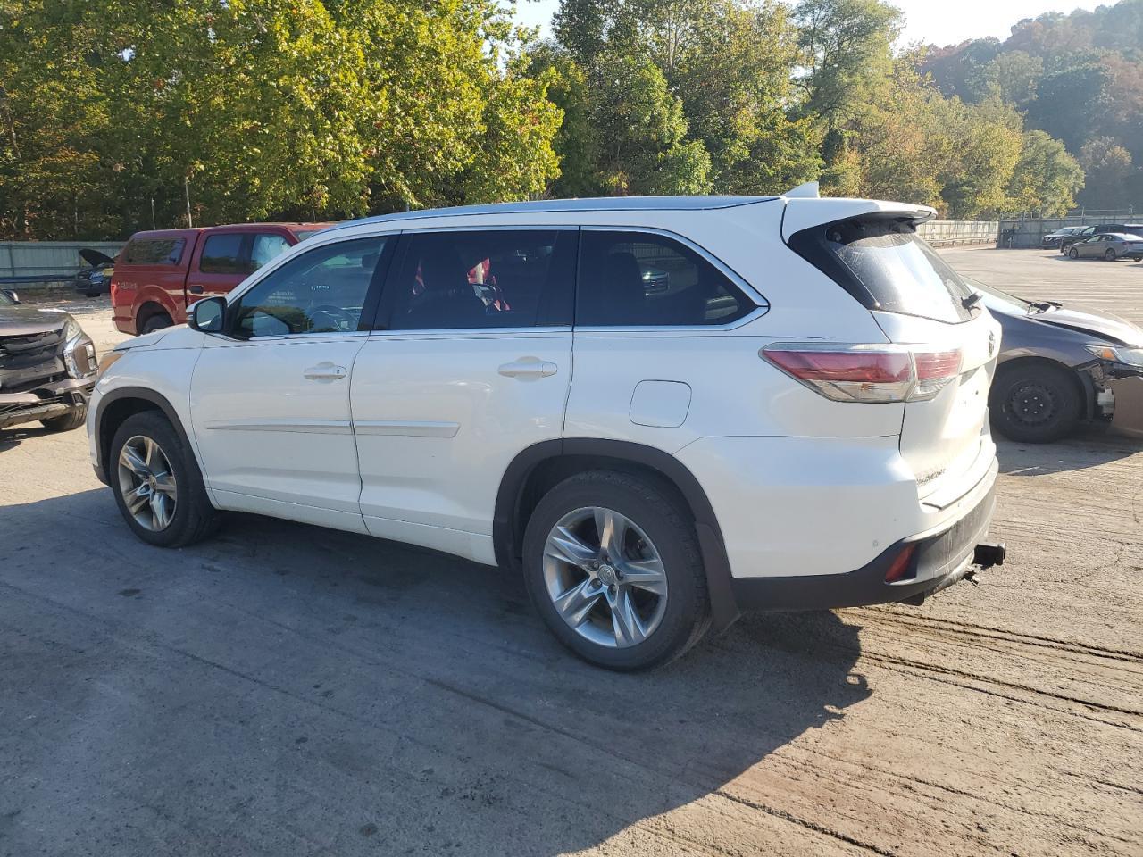 2014 TOYOTA HIGHLANDER