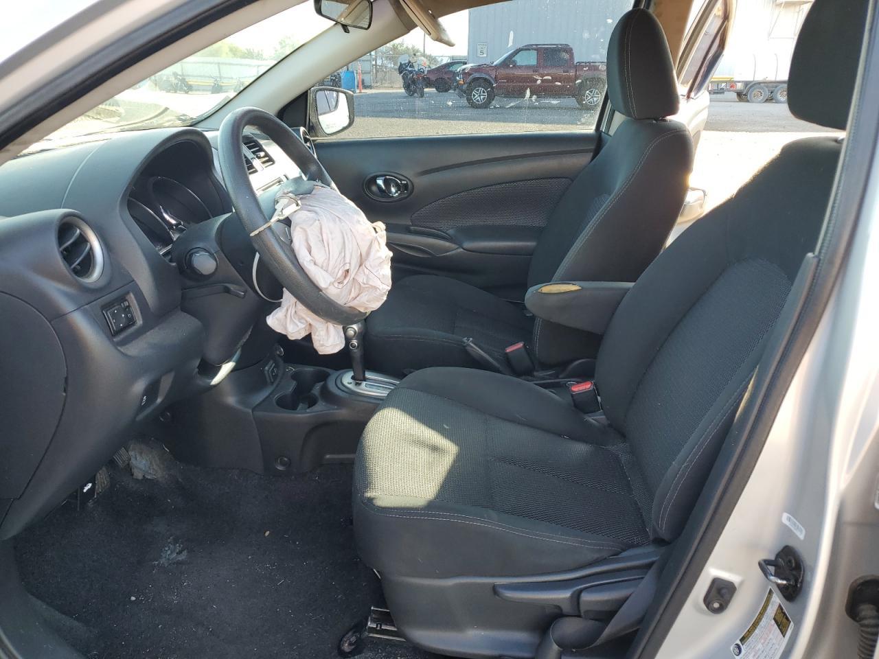 2017 NISSAN VERSA