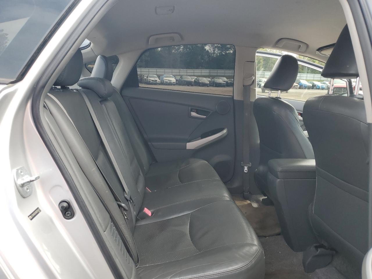 2011 TOYOTA PRIUS