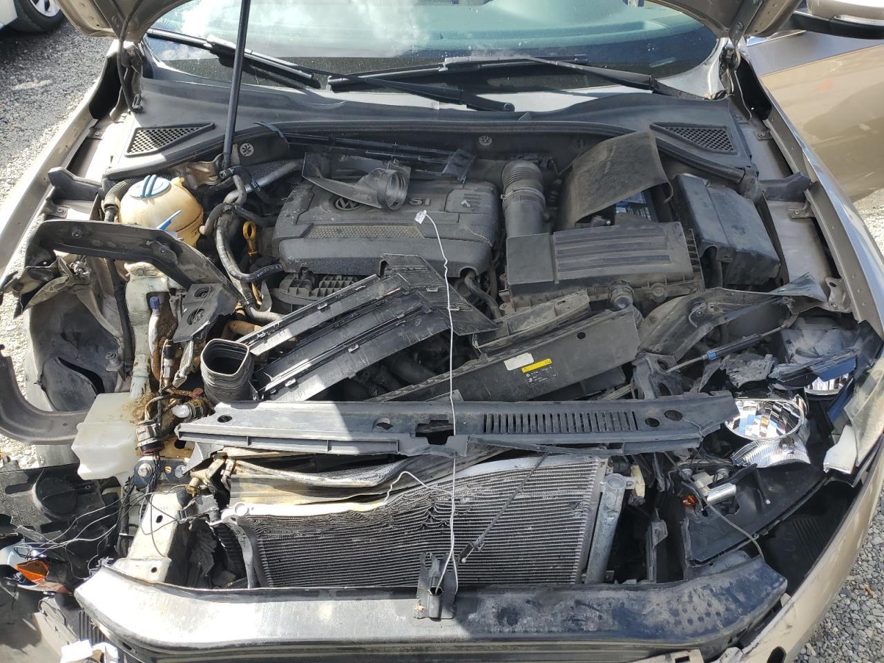 2015 VOLKSWAGEN Passat