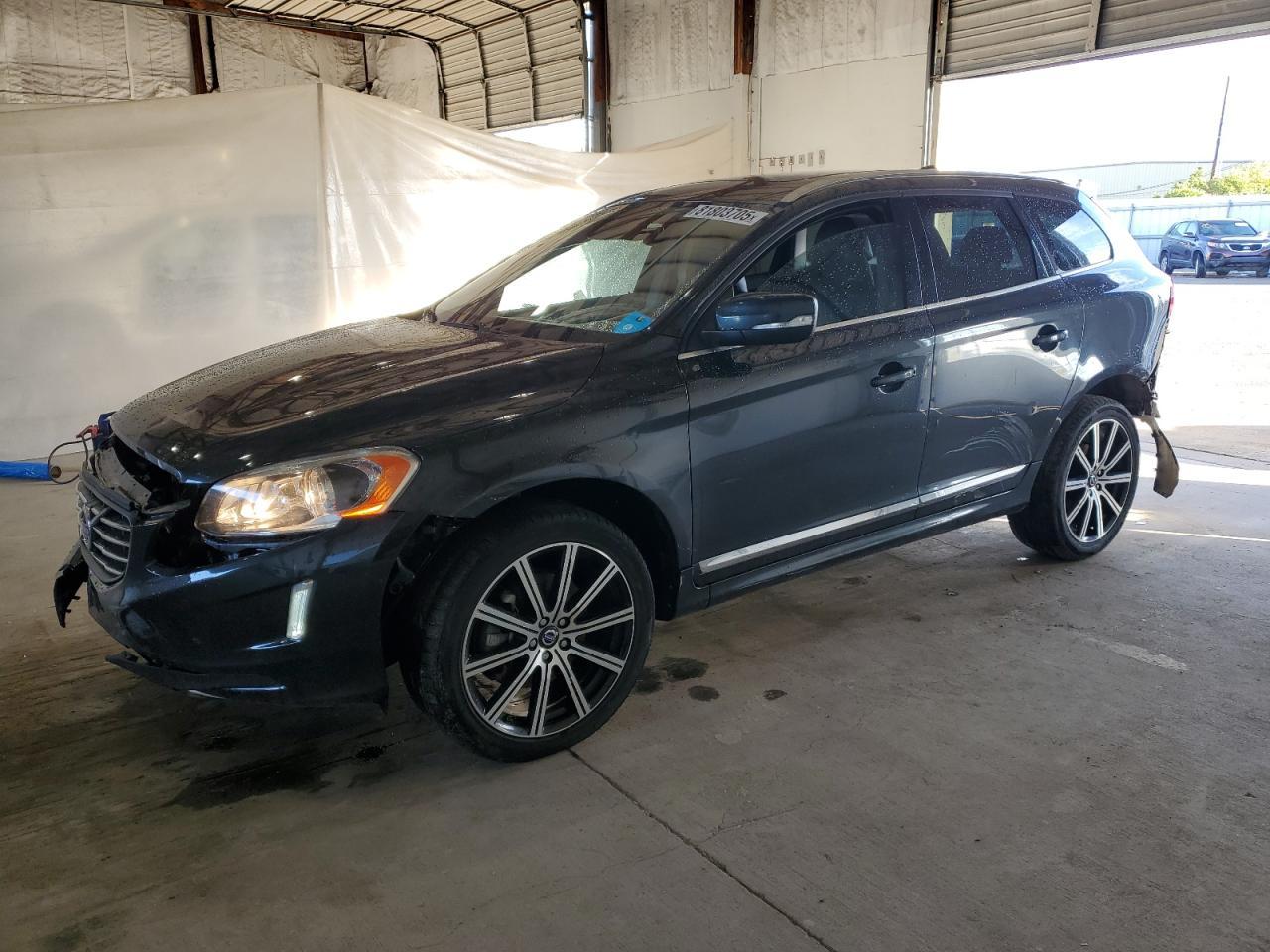 2015 VOLVO XC60