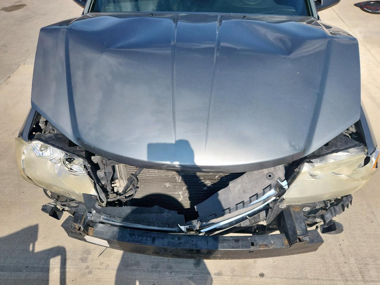 2013 DODGE Avenger