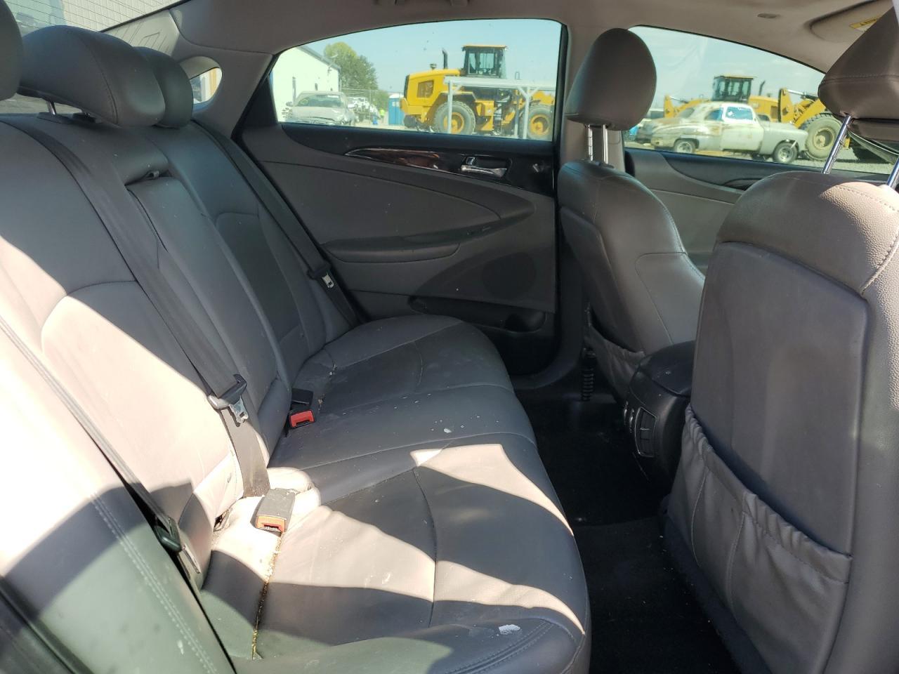 2011 HYUNDAI SONATA