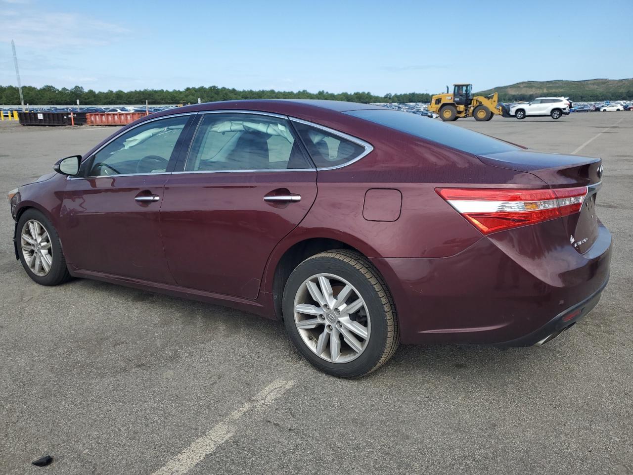 2013 TOYOTA Avalon