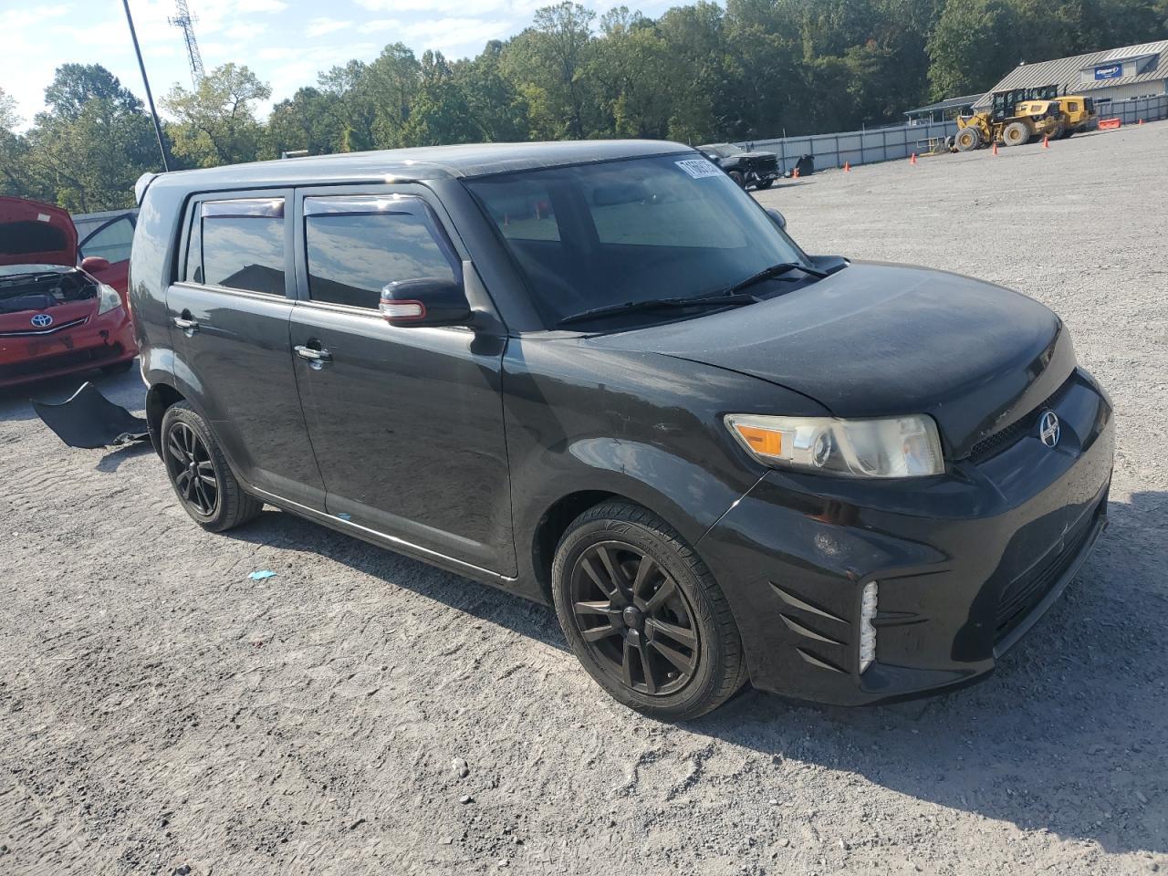 2015 TOYOTA SCION