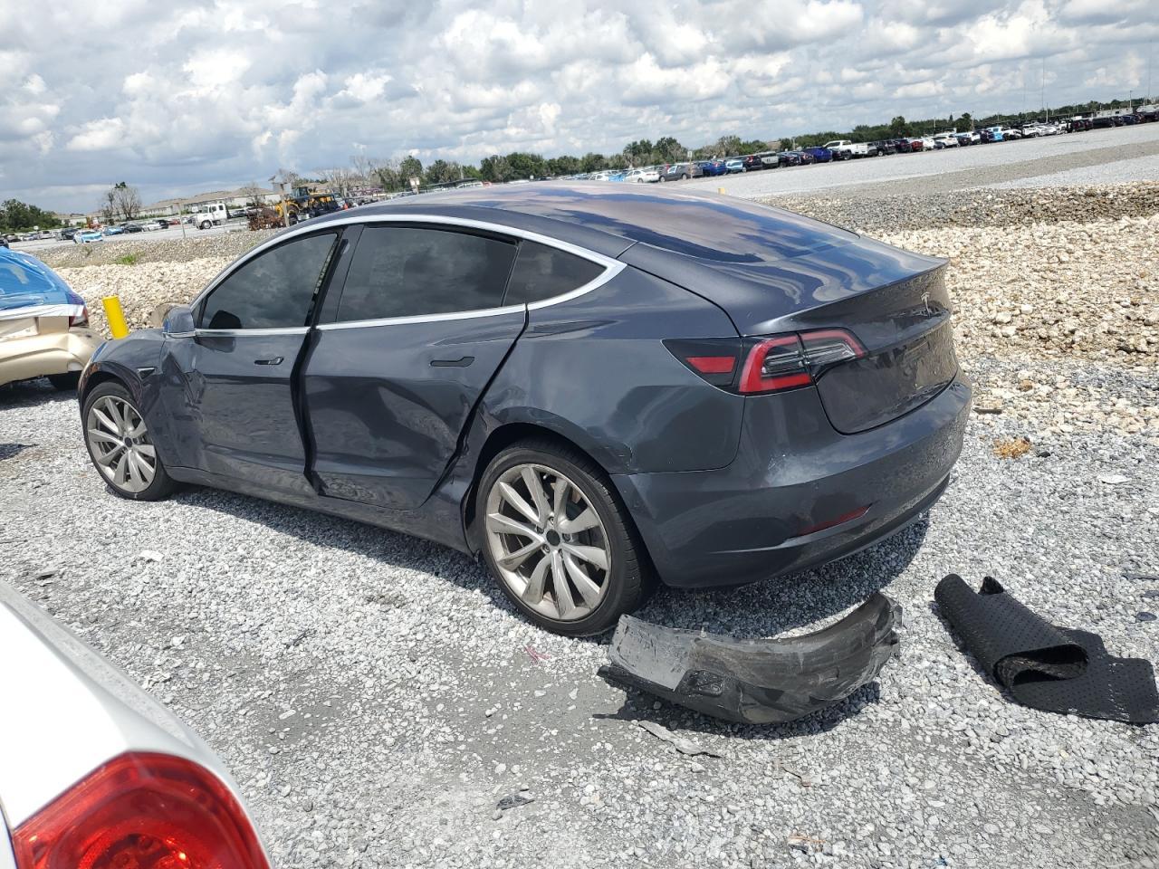 2018 TESLA MODEL 3