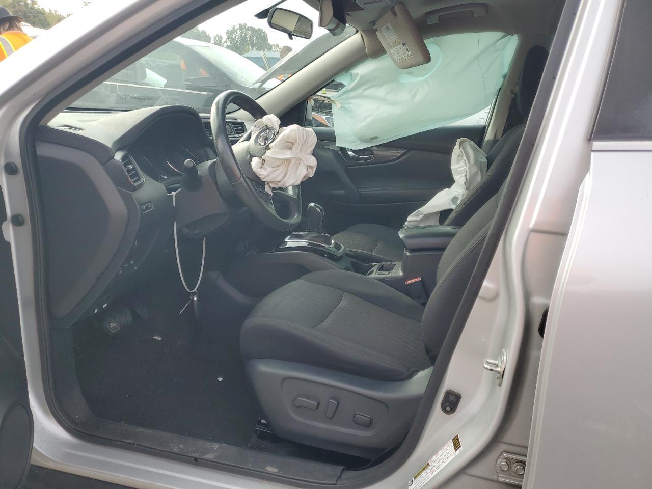 2017 NISSAN ROGUE