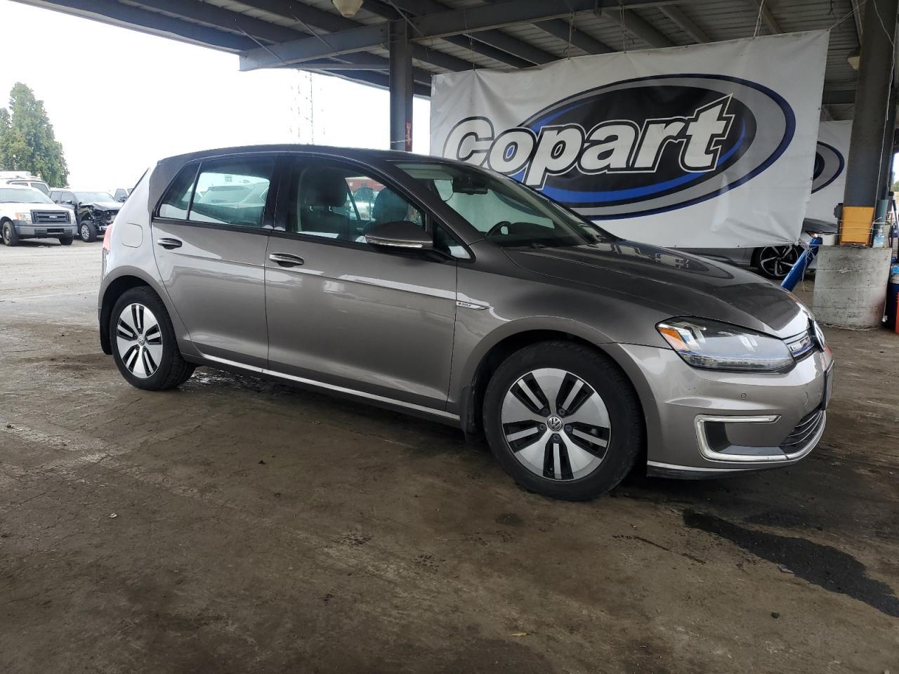 2015 VOLKSWAGEN e-Golf