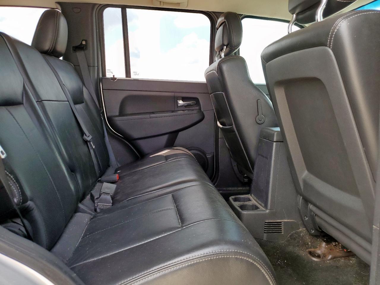 2012 JEEP Liberty