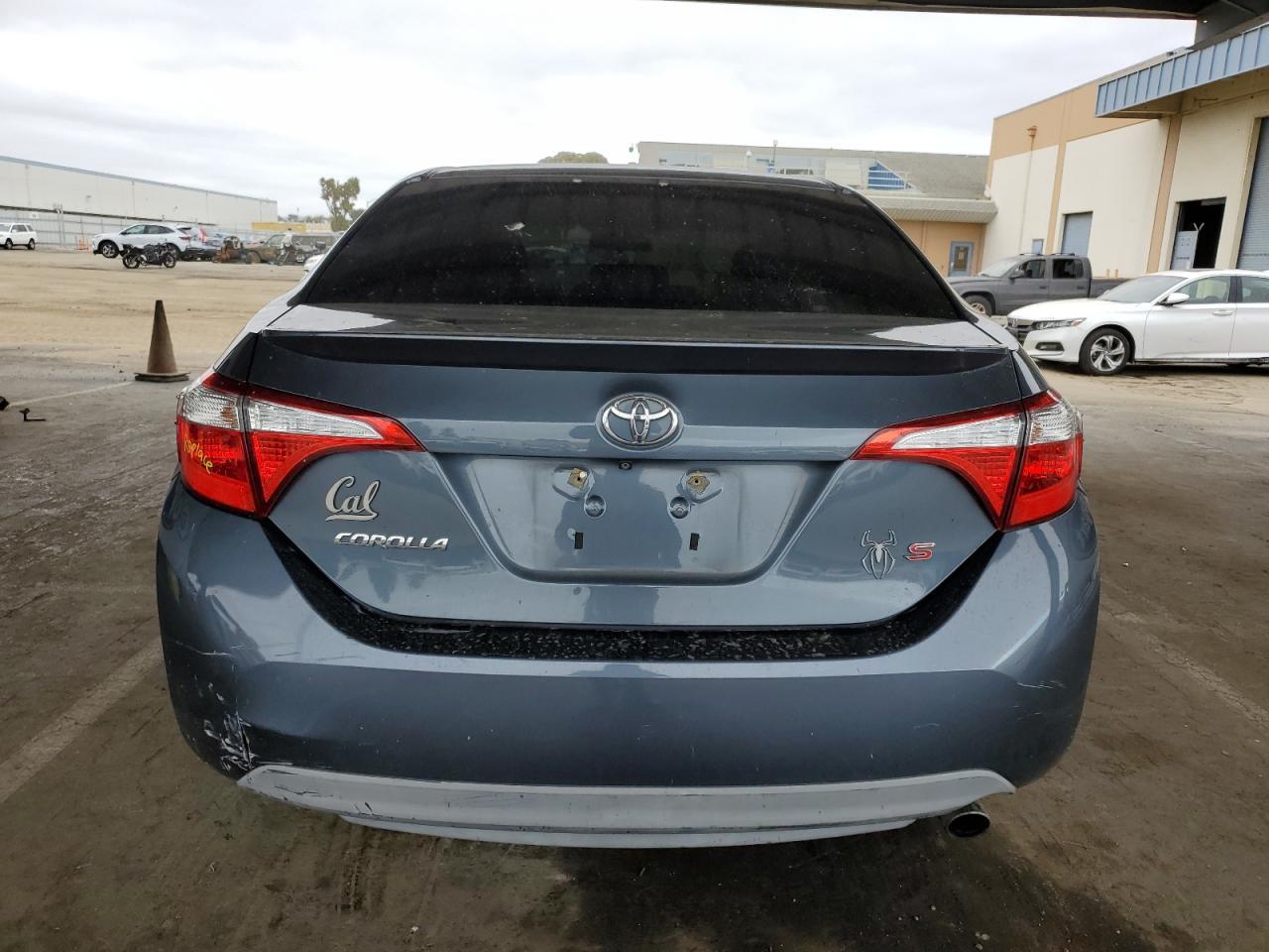 2015 TOYOTA COROLLA