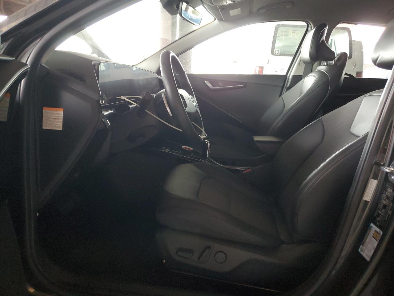 2023 KIA Niro