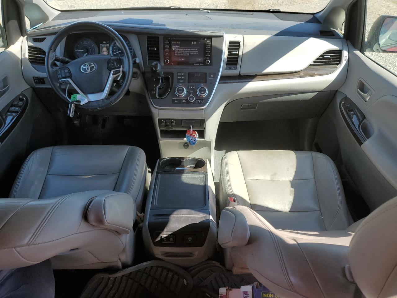 2020 TOYOTA SIENNA