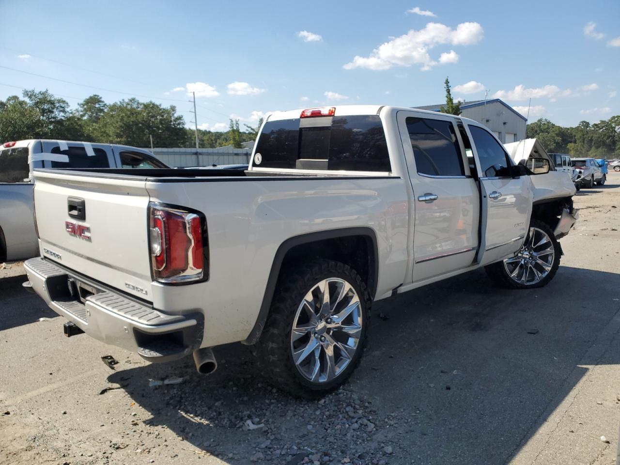 2017 GMC Sierra