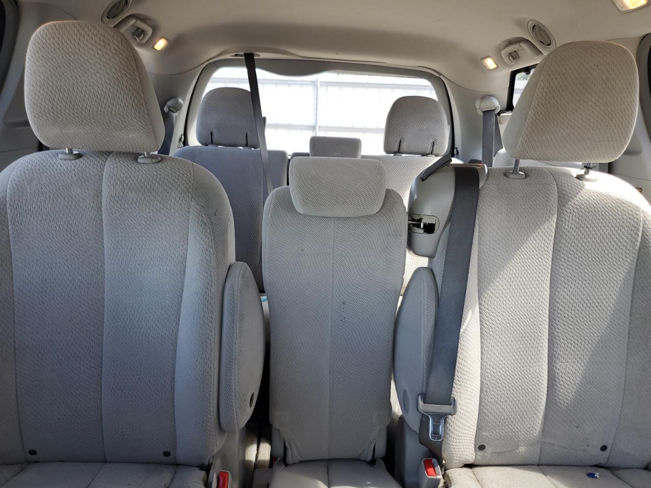 2014 TOYOTA SIENNA