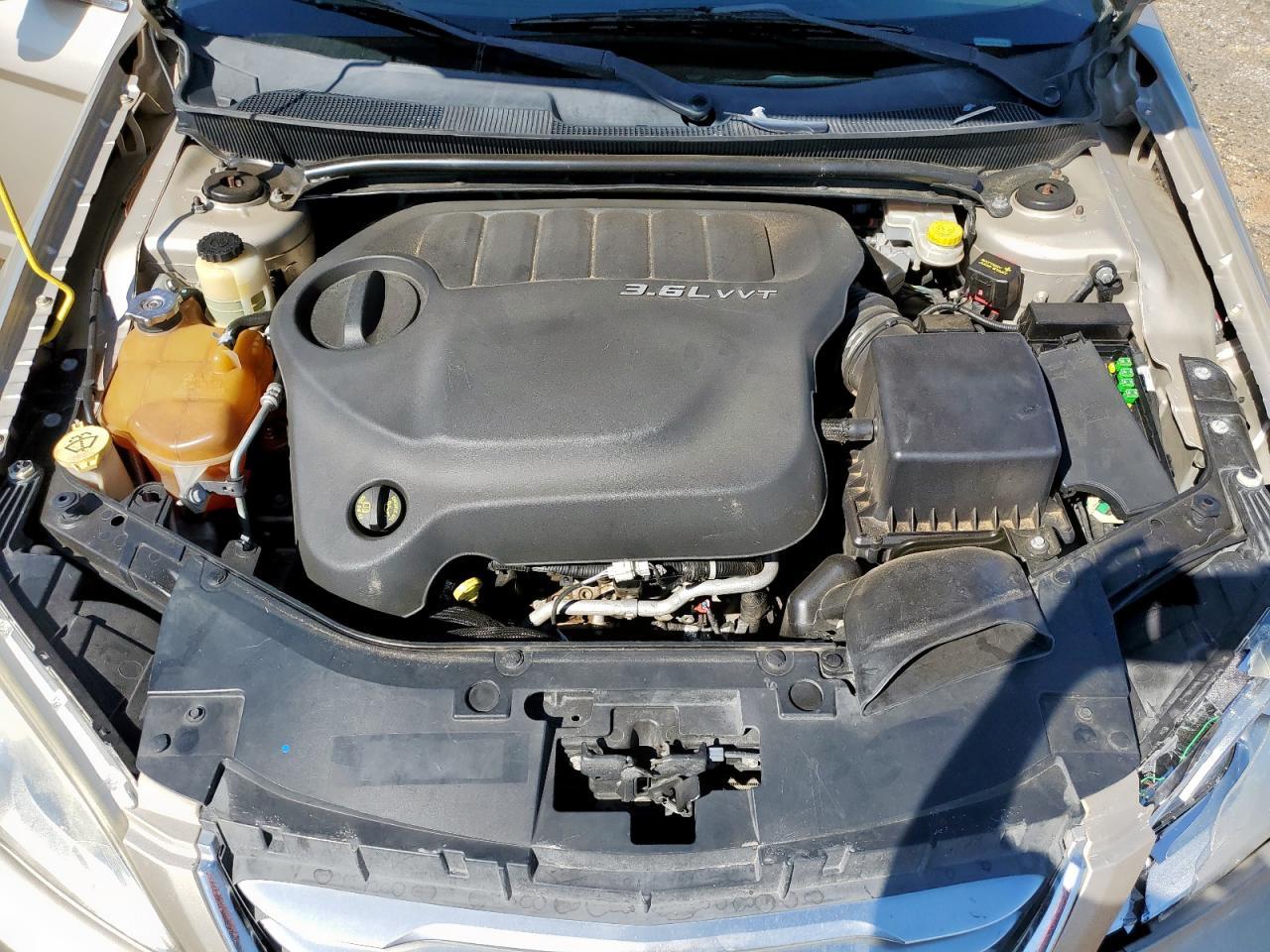2014 CHRYSLER 200