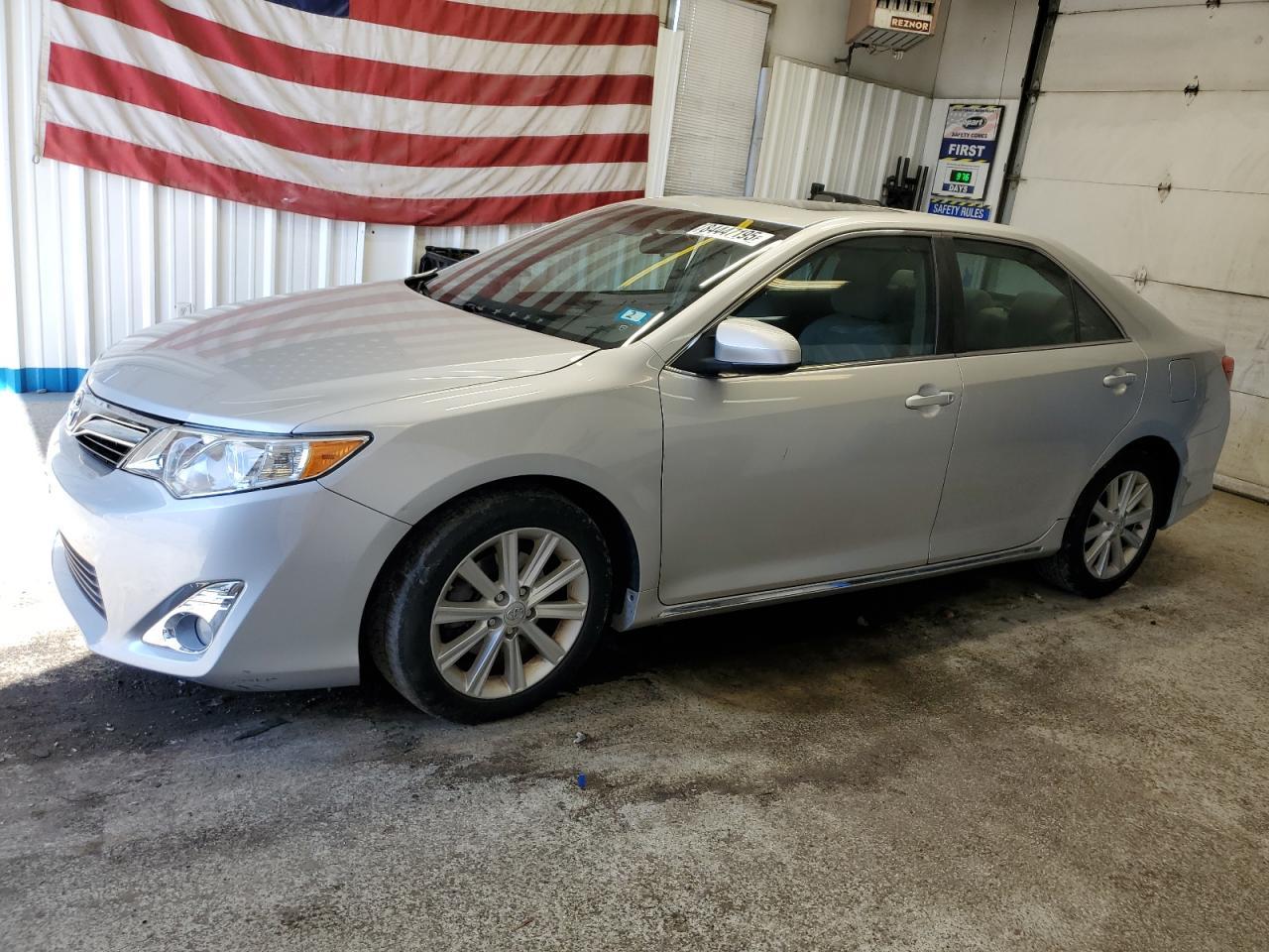 2014 TOYOTA CAMRY