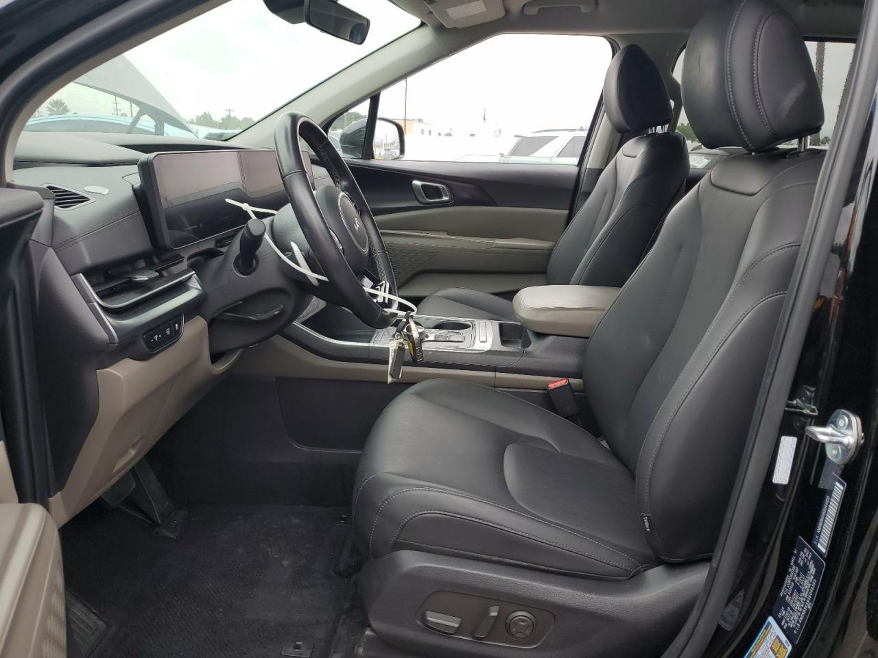 2025 KIA Carnival
