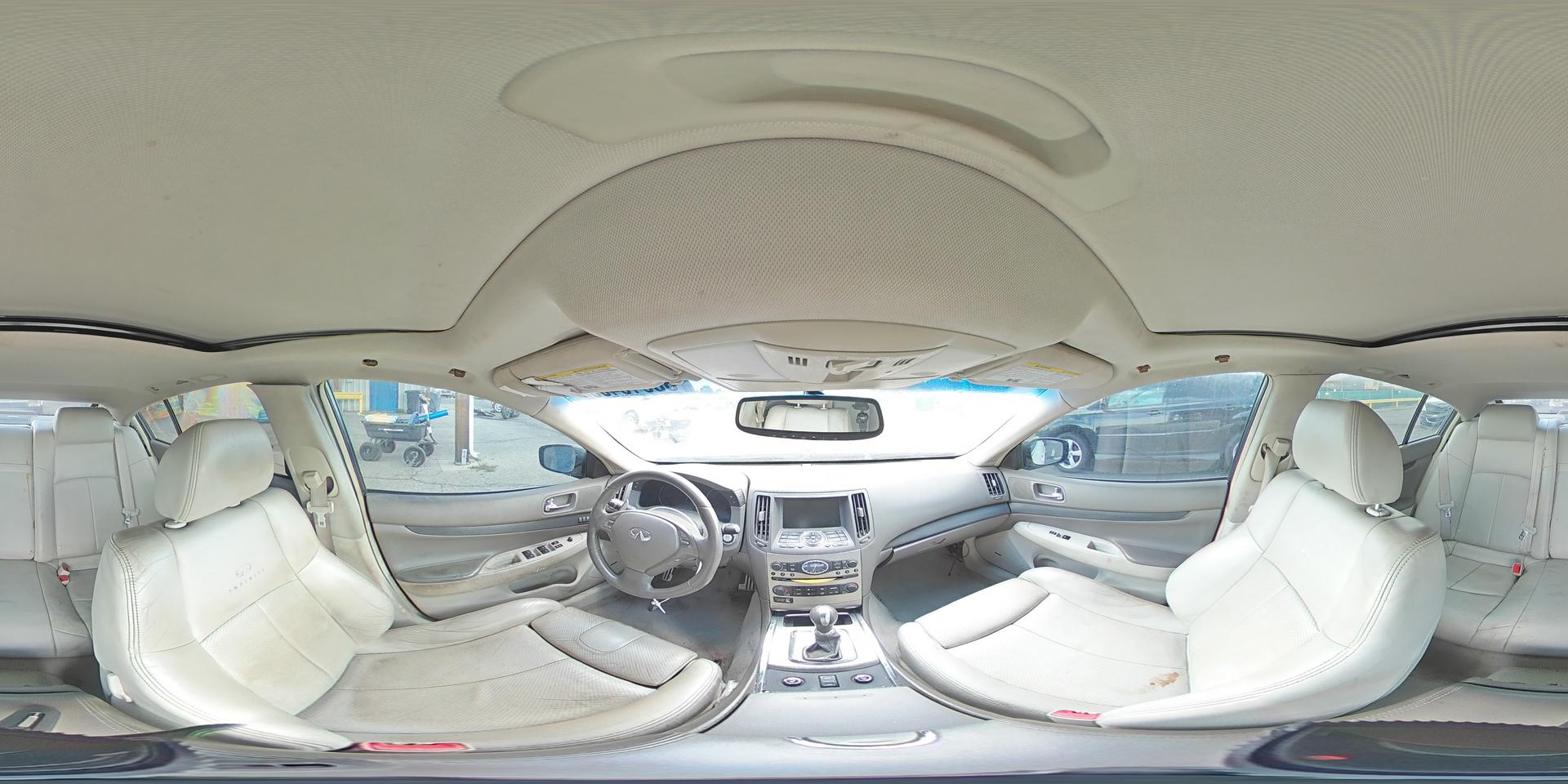 2011 INFINITI G37