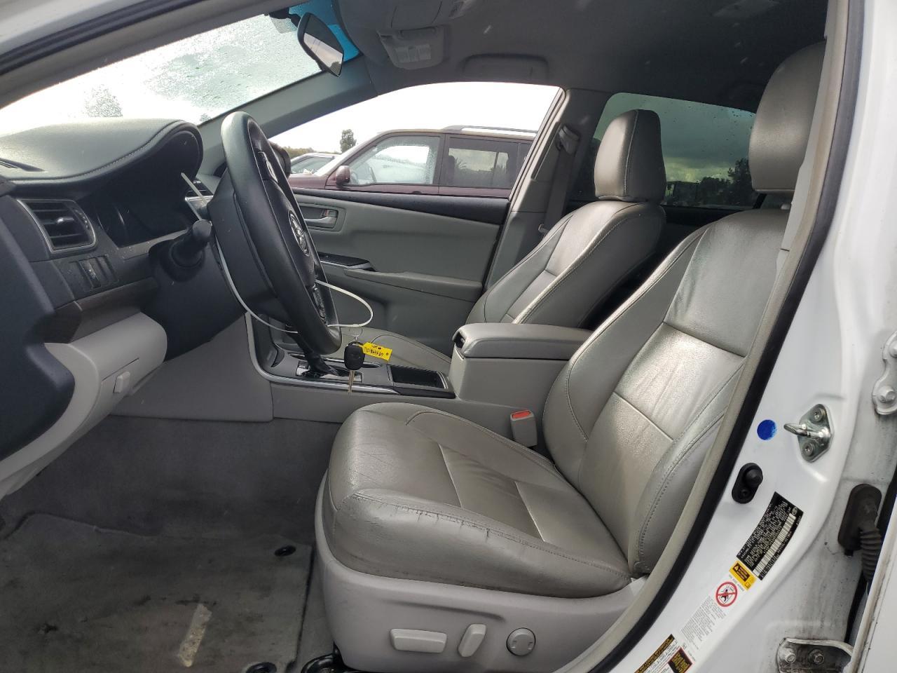 2016 TOYOTA CAMRY