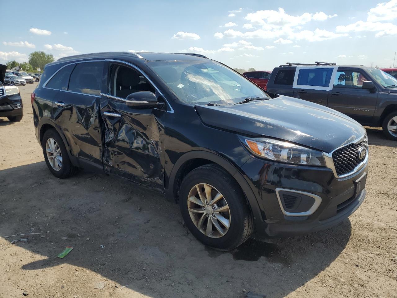 2016 KIA SORENTO