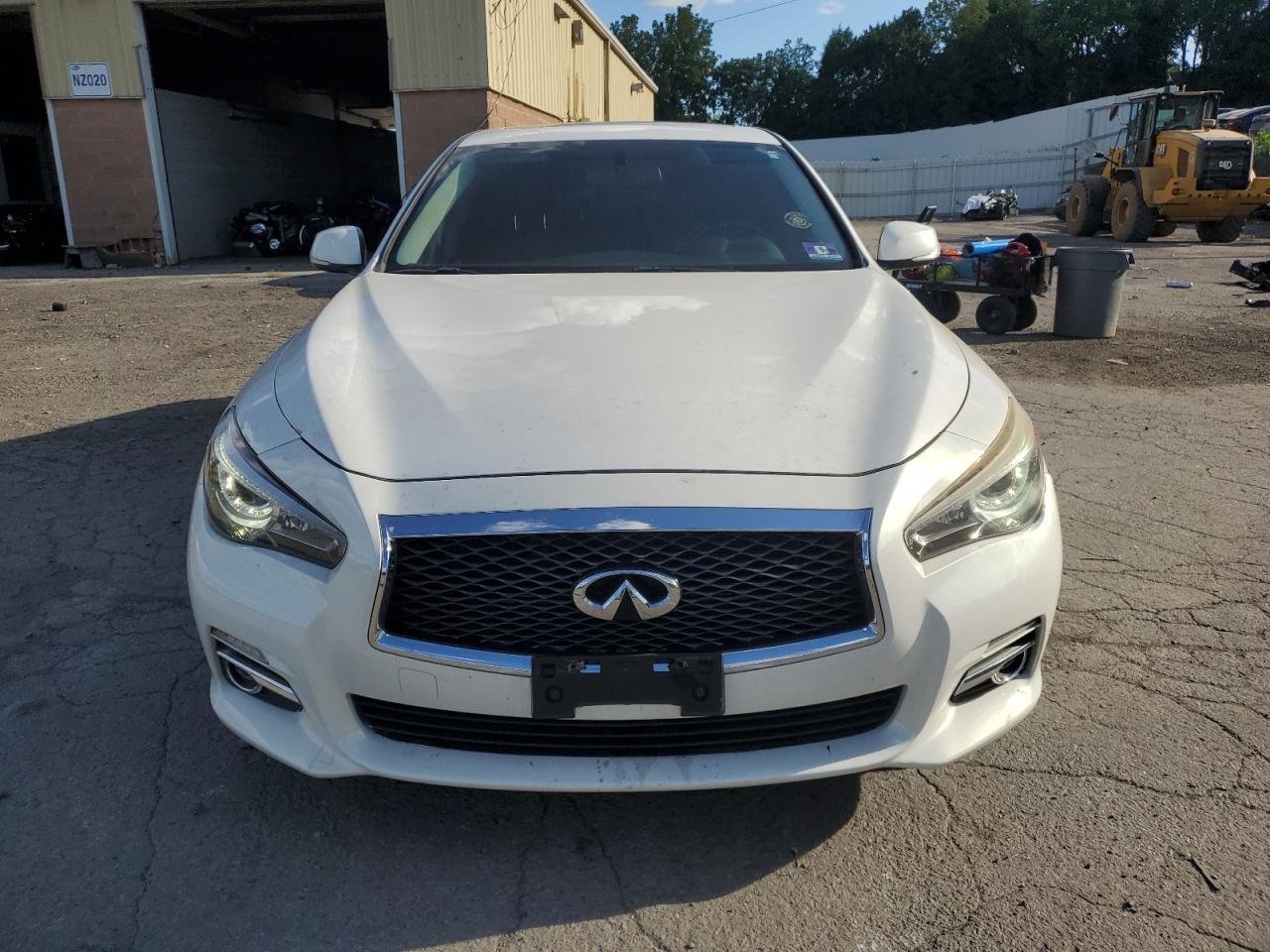 2015 INFINITI Q50