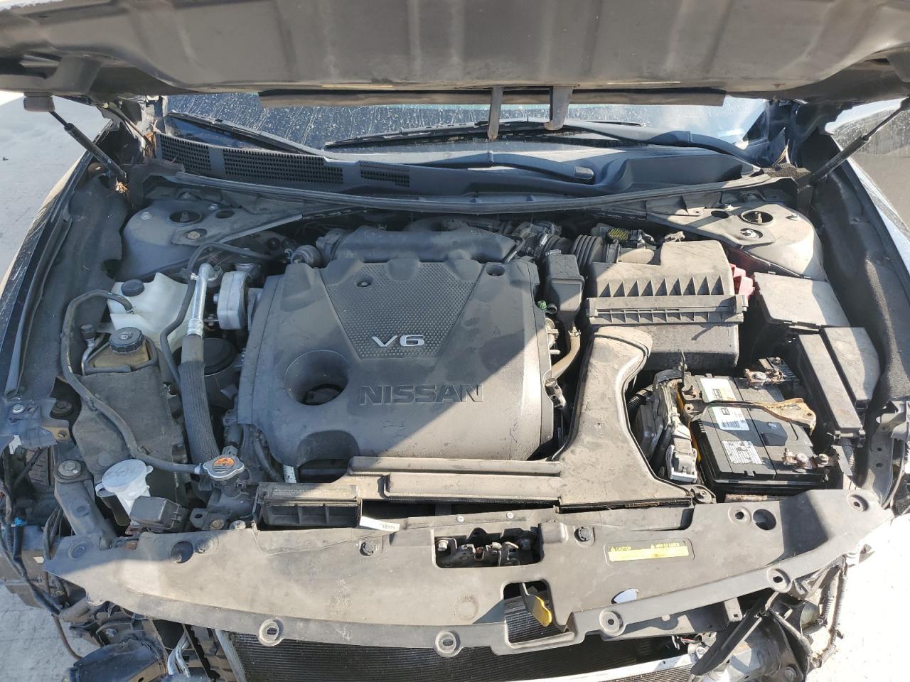 2017 NISSAN Maxima