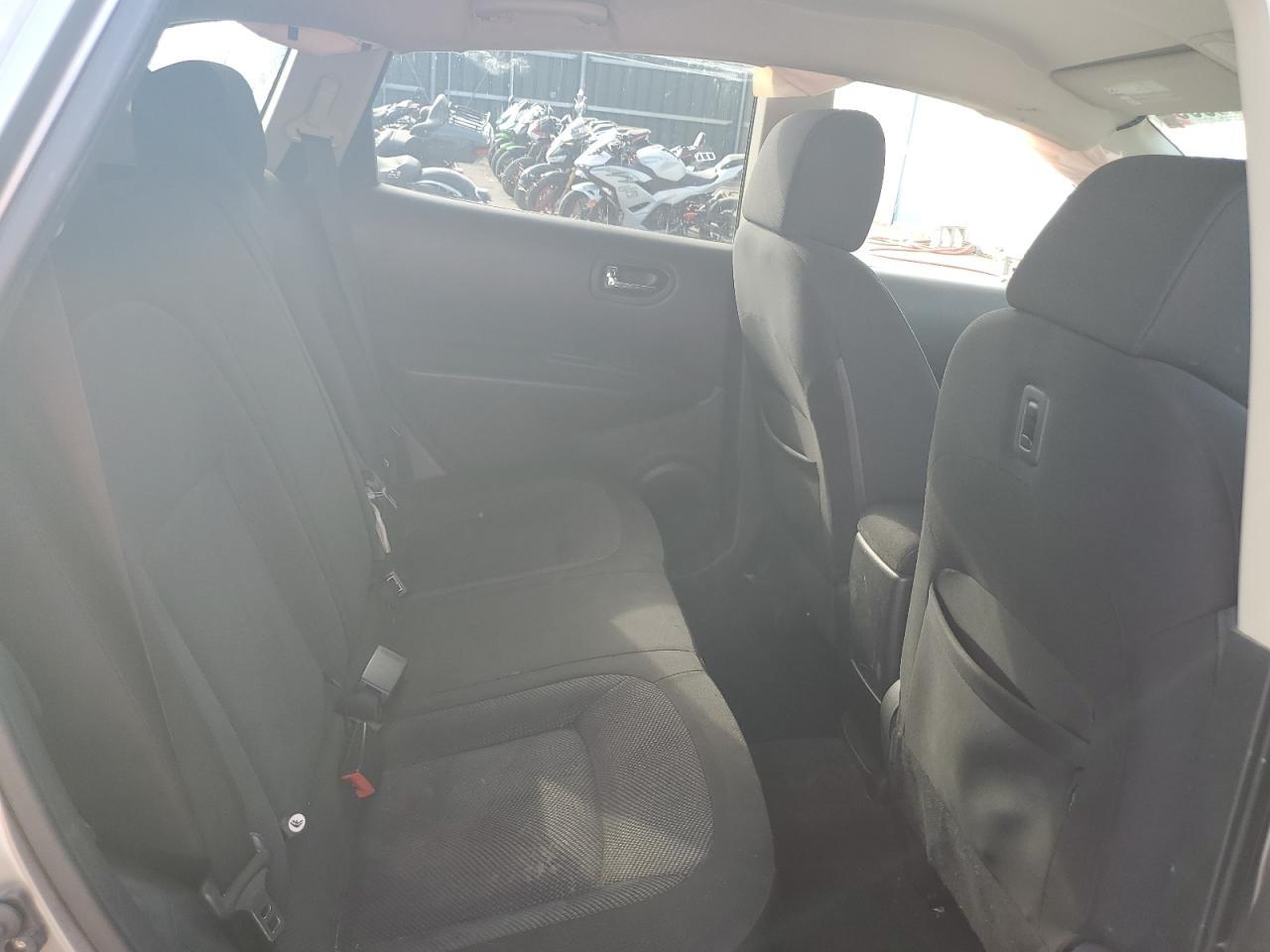 2012 NISSAN ROGUE