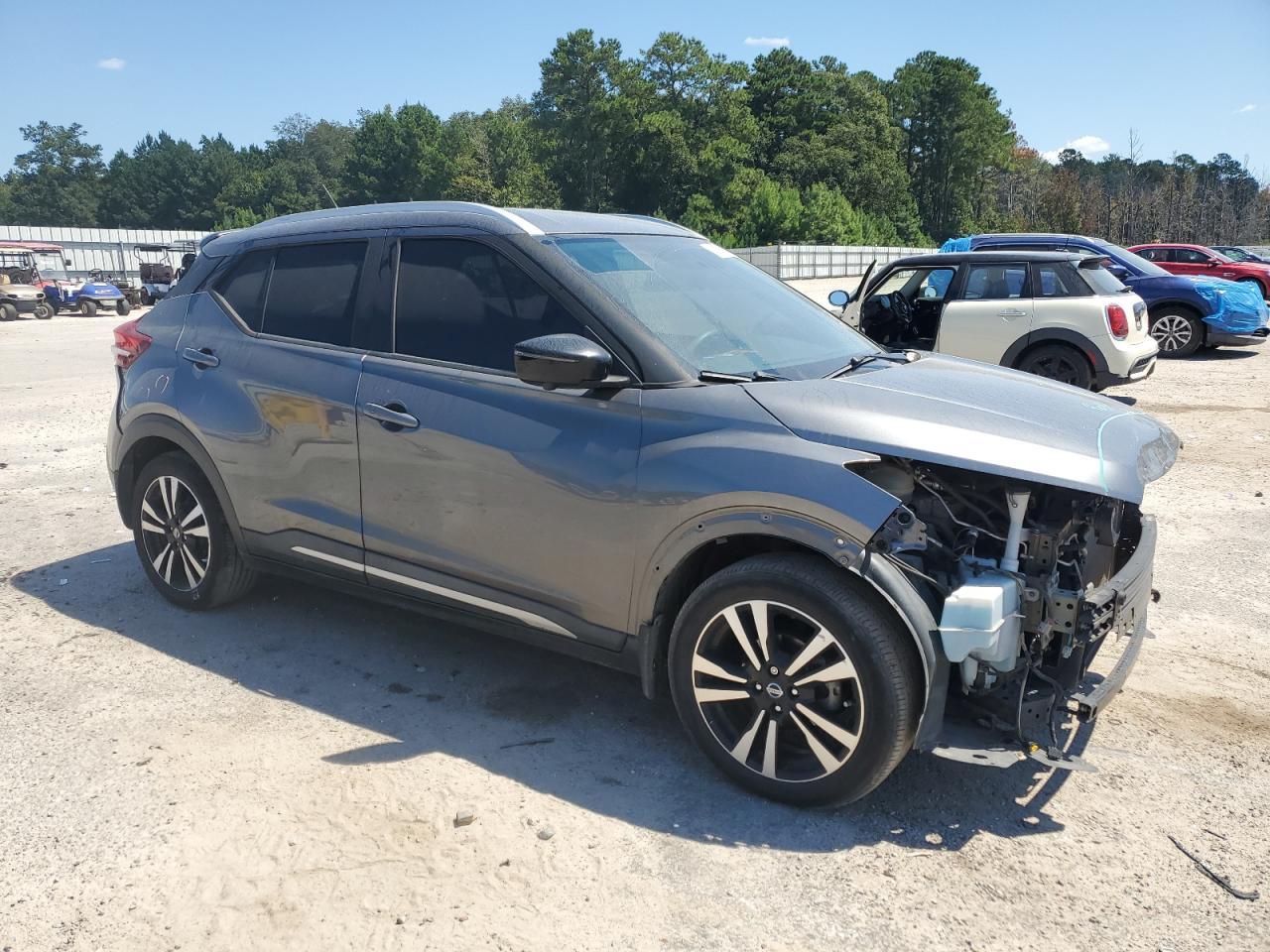 2018 NISSAN KICKS