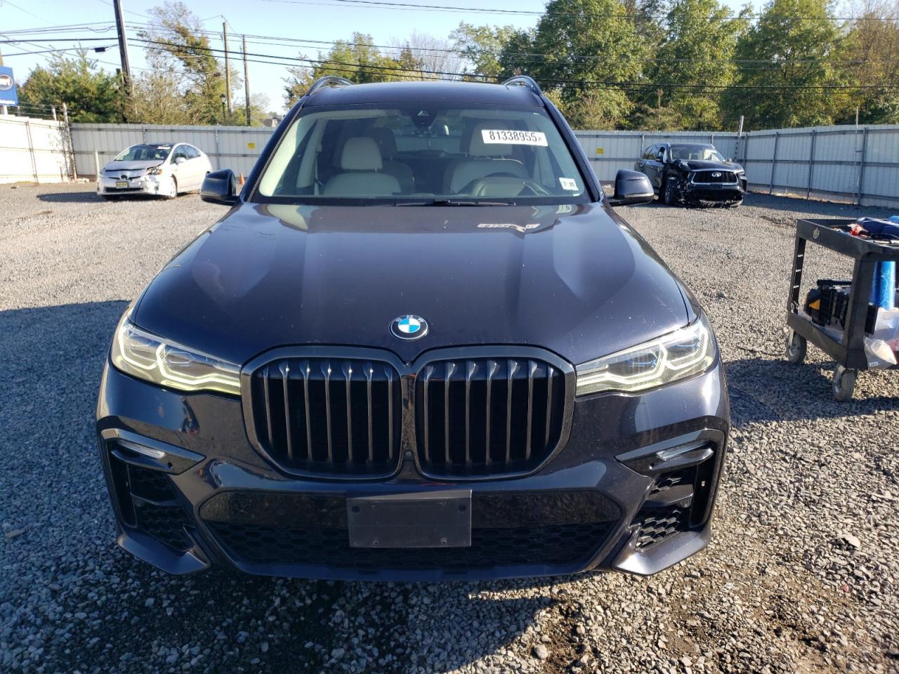 2020 BMW X7