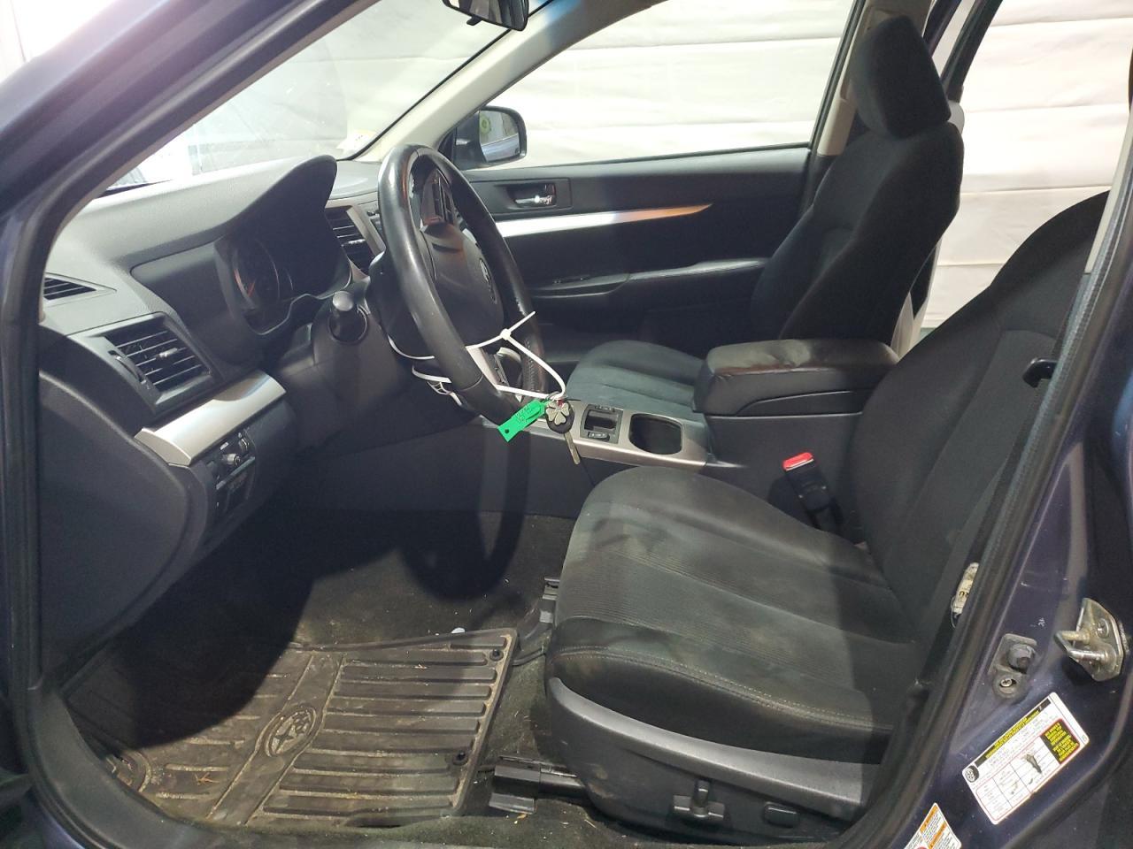 2013 SUBARU Outback