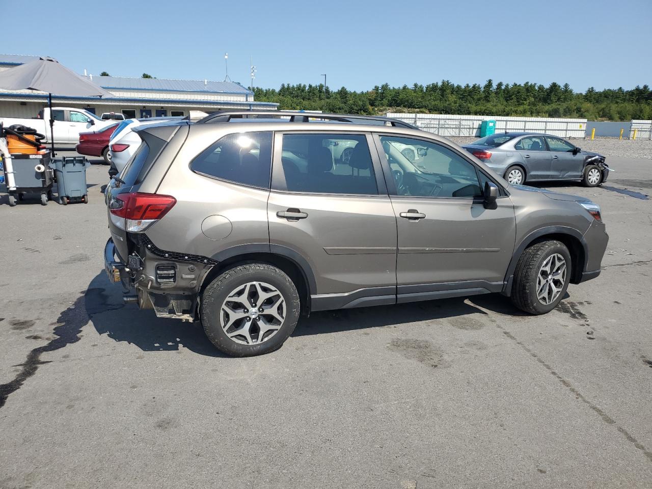 2020 SUBARU FORESTER