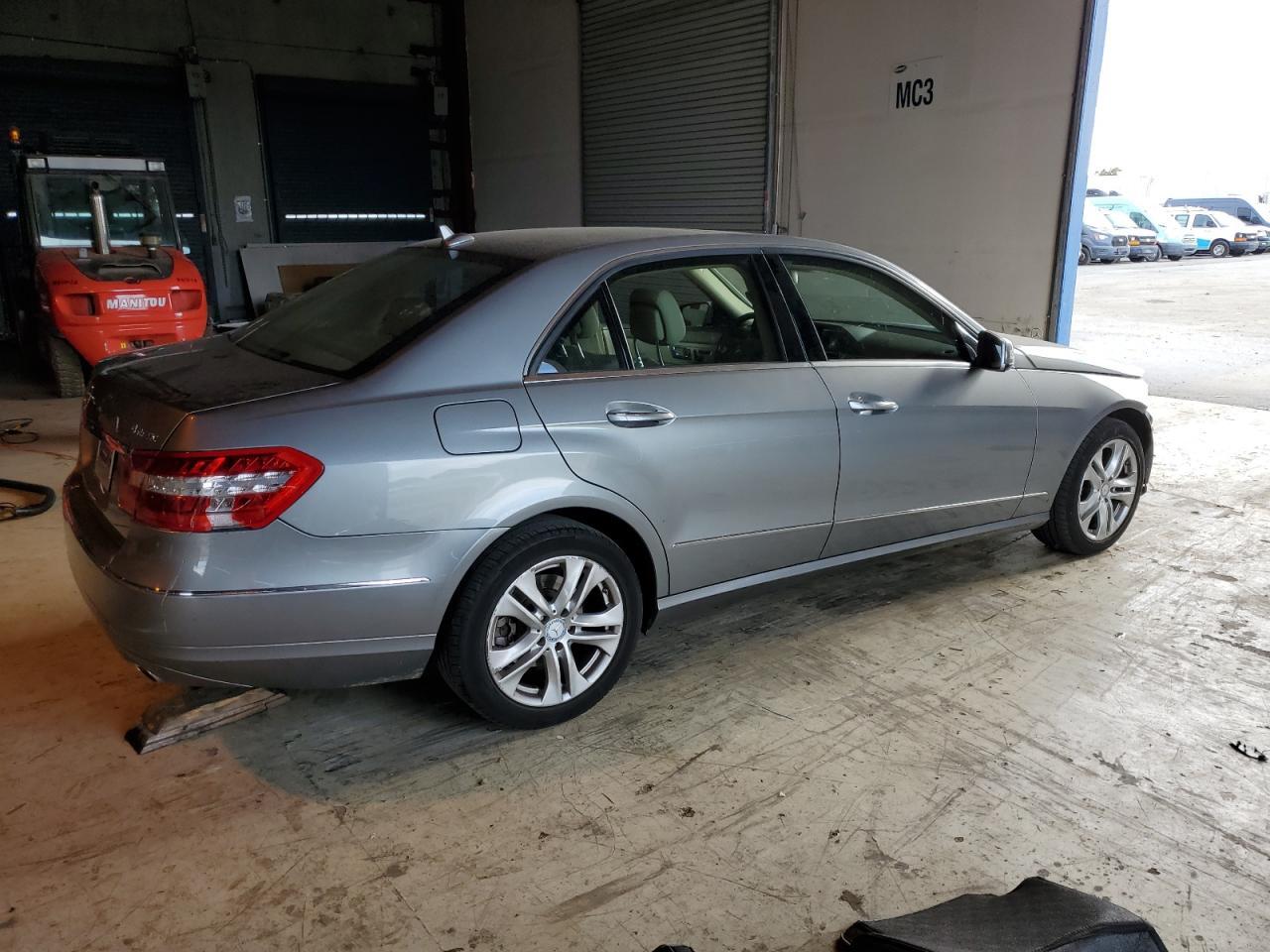 2011 MERCEDES-BENZ E-Class