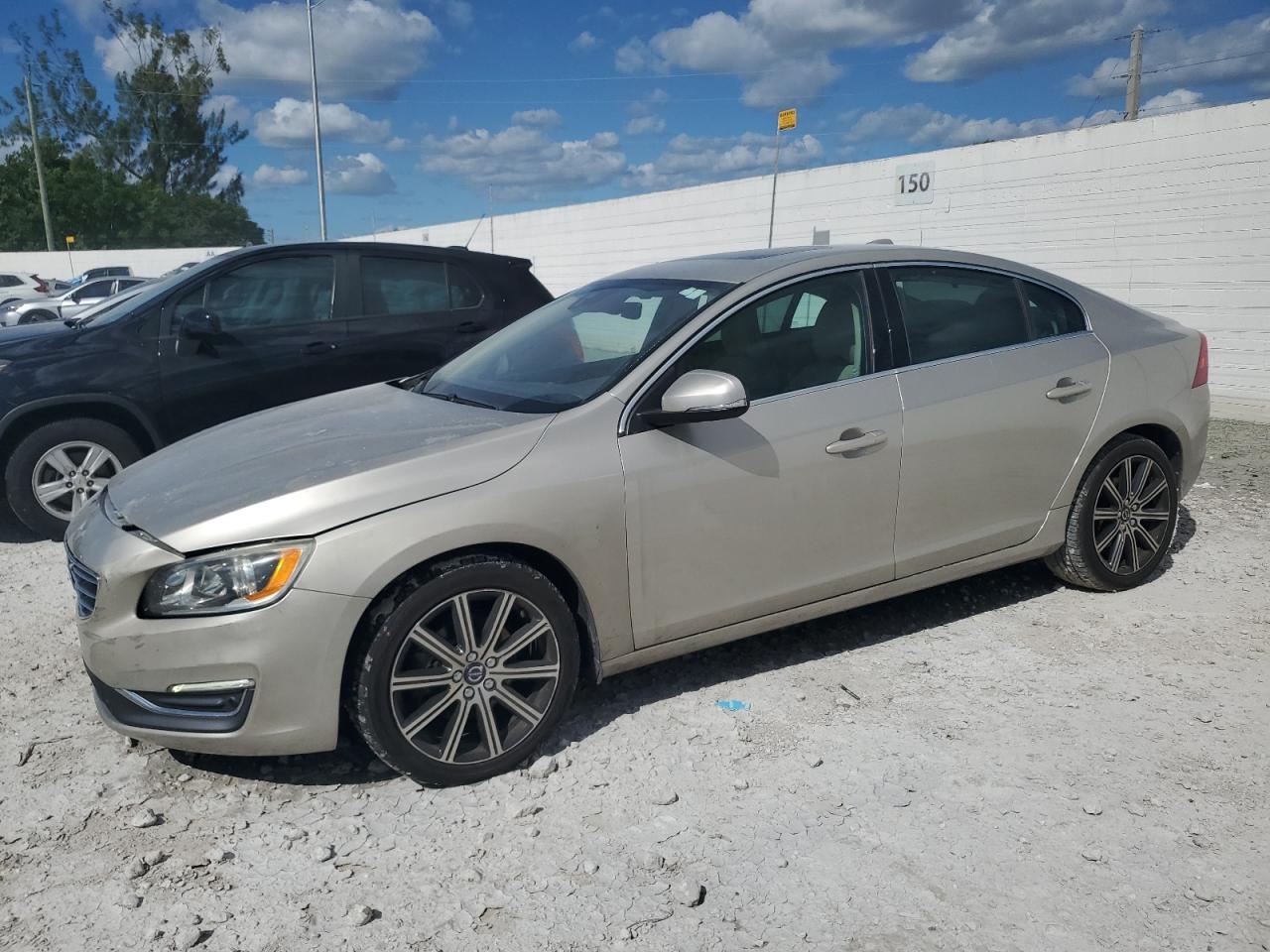 2018 VOLVO S60