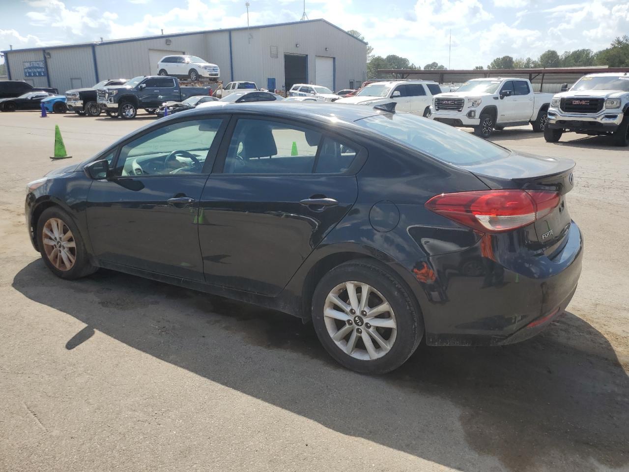 2017 KIA FORTE