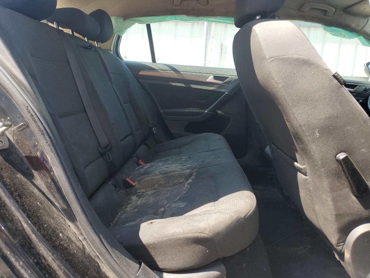 2019 VOLKSWAGEN GOLF