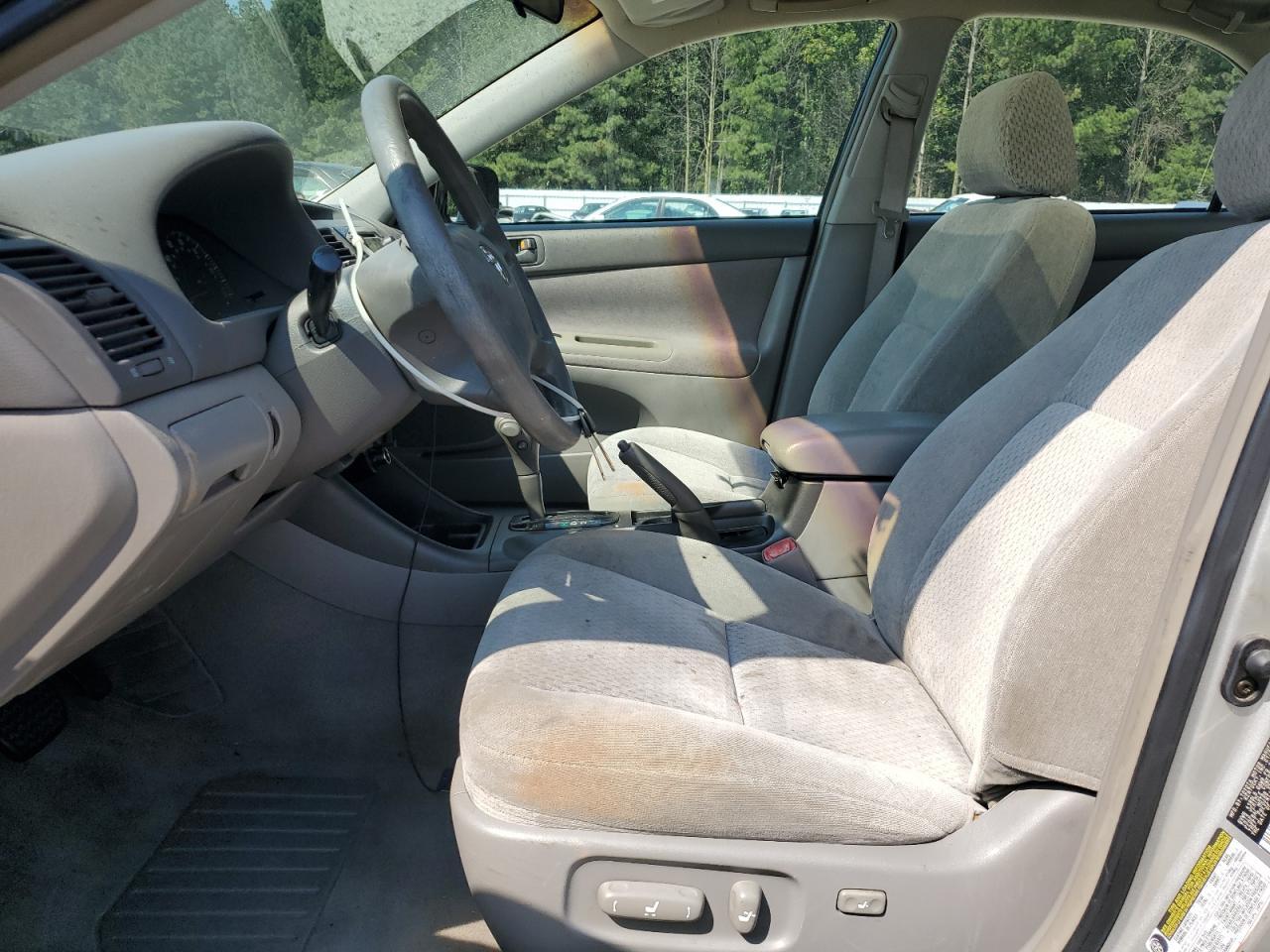 2004 TOYOTA CAMRY