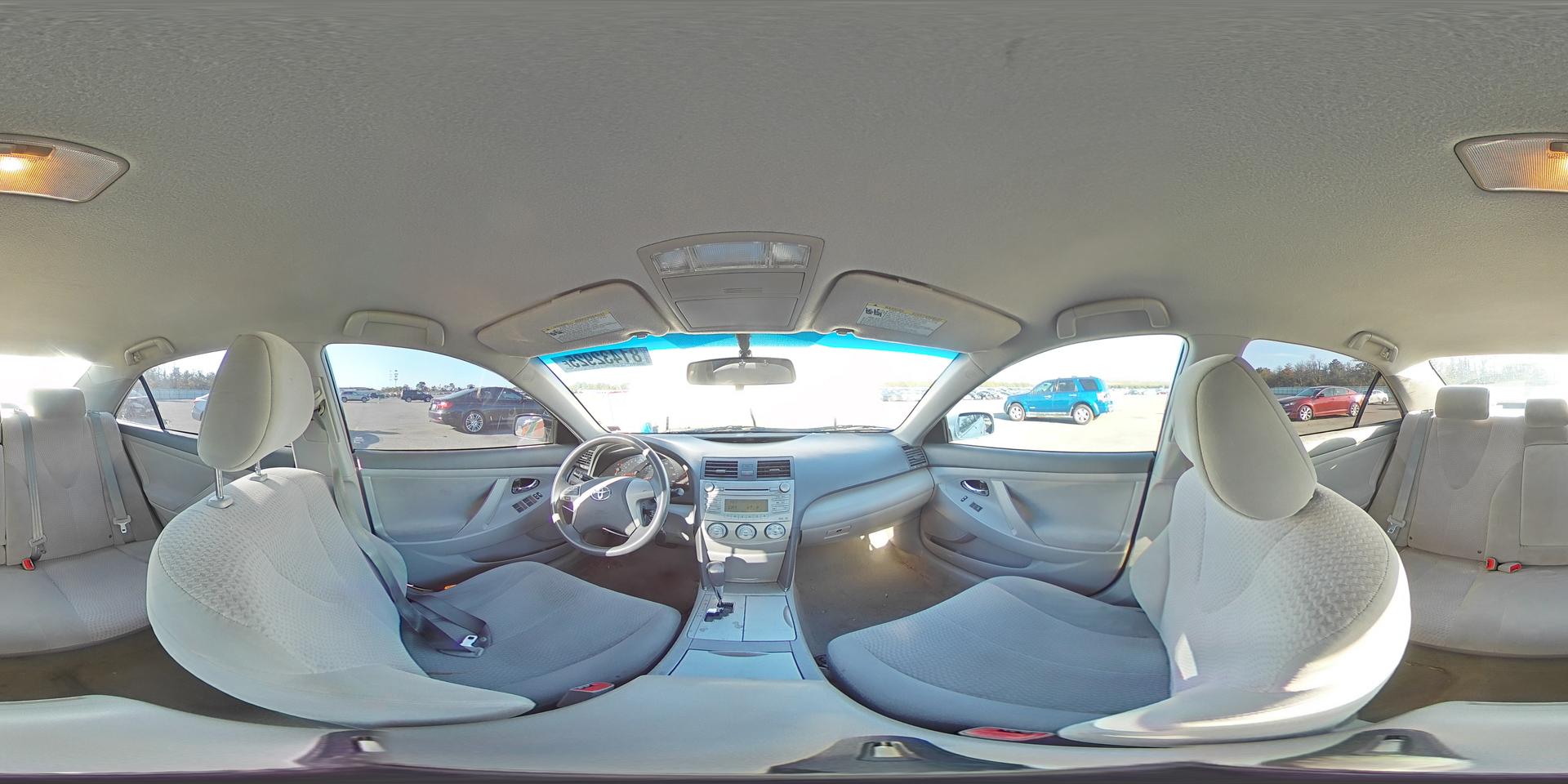 2011 TOYOTA CAMRY