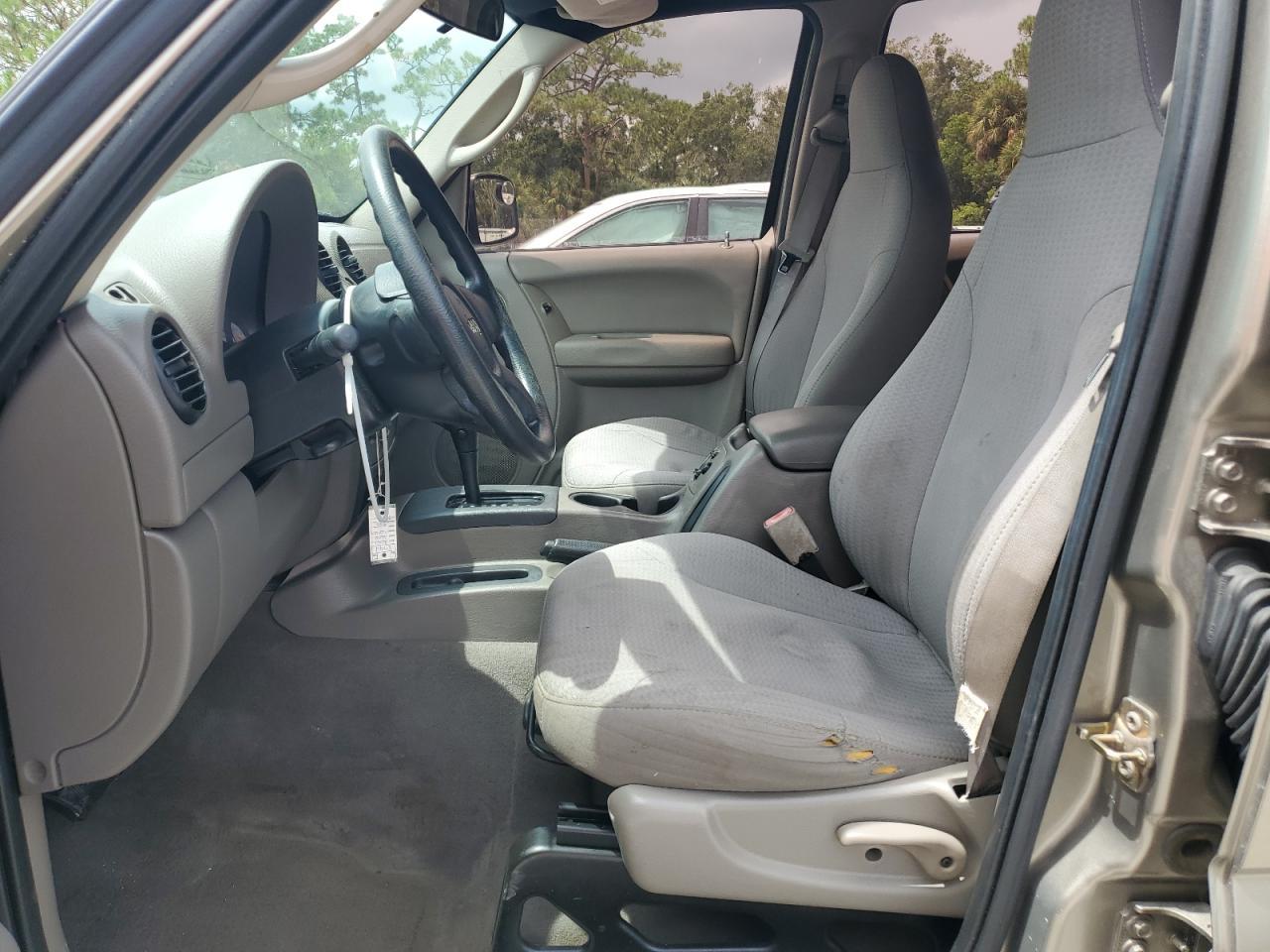 2003 JEEP Liberty